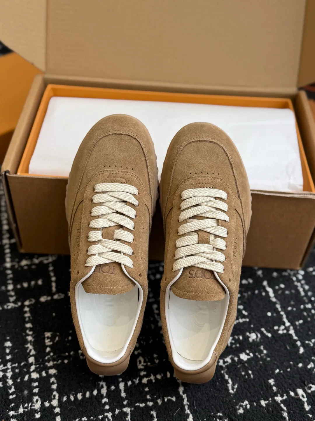 Кроссовки Женские Tod's 18409556