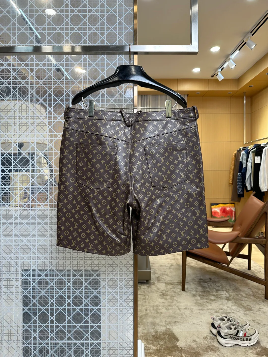 Шорты Мужские Louis Vuitton 18153368