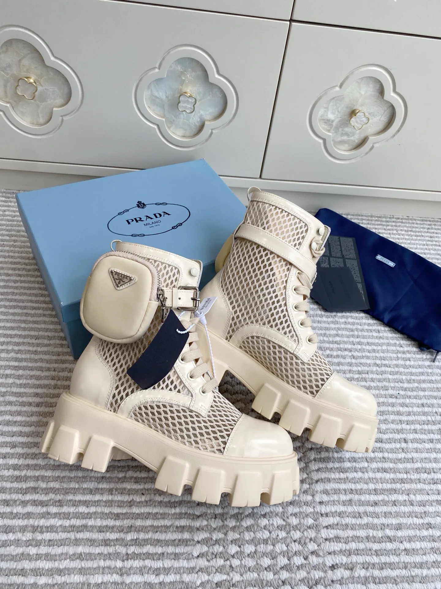 Ботинки Женские Prada 13351331