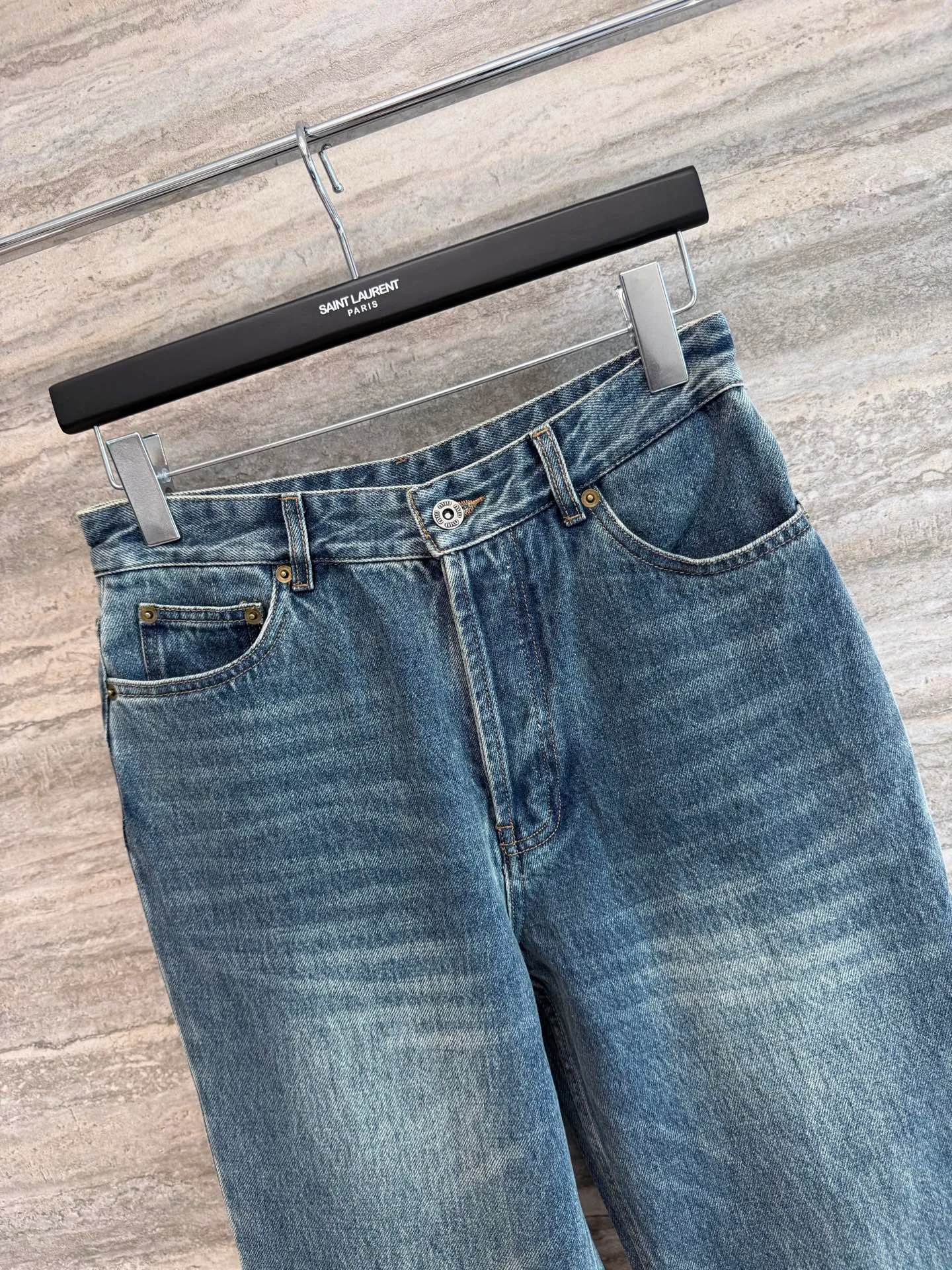 Джинсы Женские Miu Miu 18155513