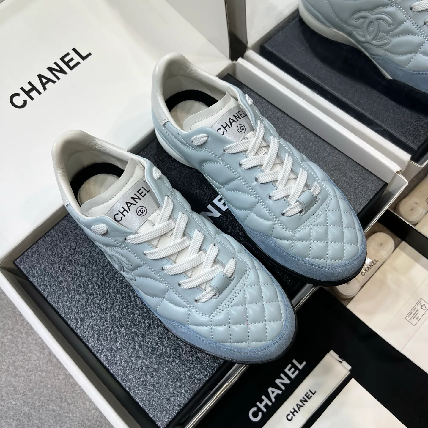 Кроссовки Женские Chanel 408328