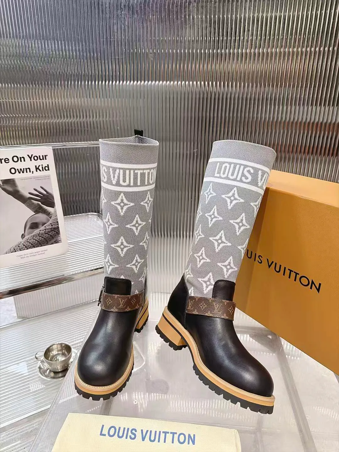 Сапоги Женские Louis Vuitton 18740773