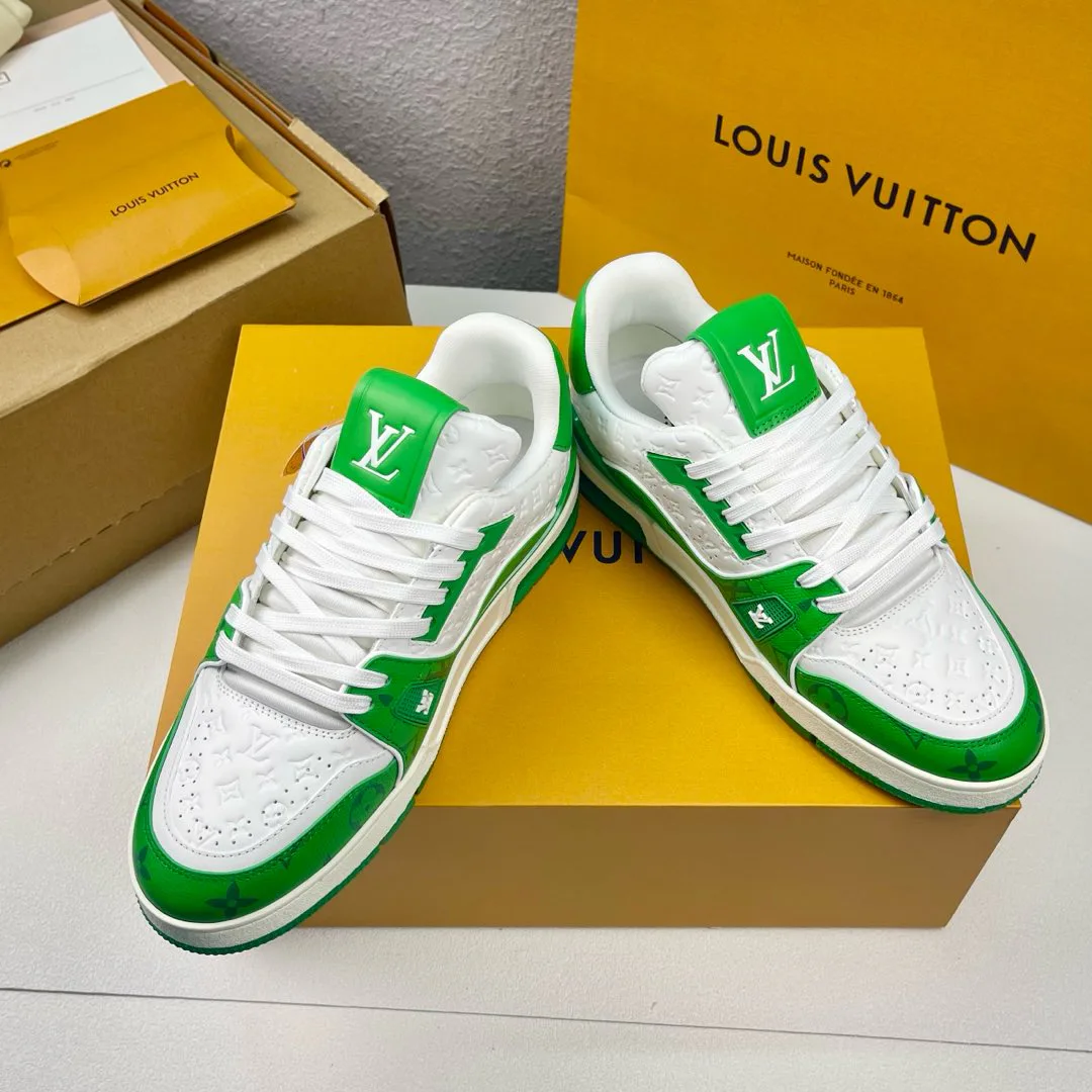 Кроссовки Женские Louis Vuitton 2679369