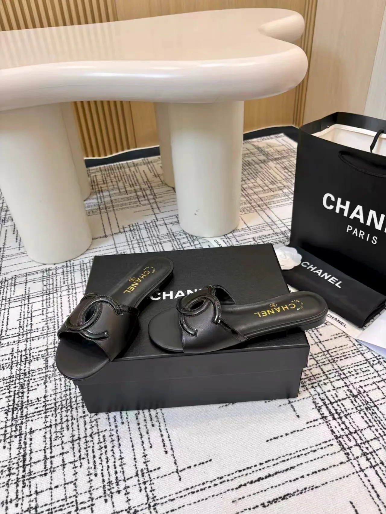 Шлепанцы Женские Chanel 11709140