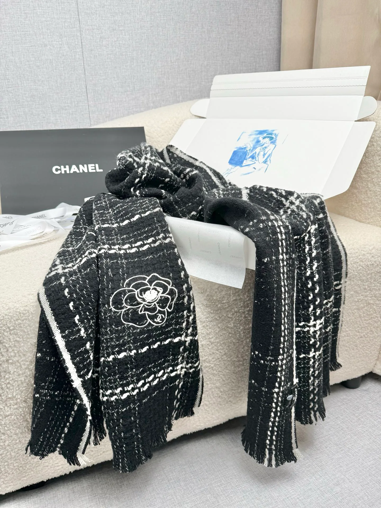 Шарфы Chanel 18675495