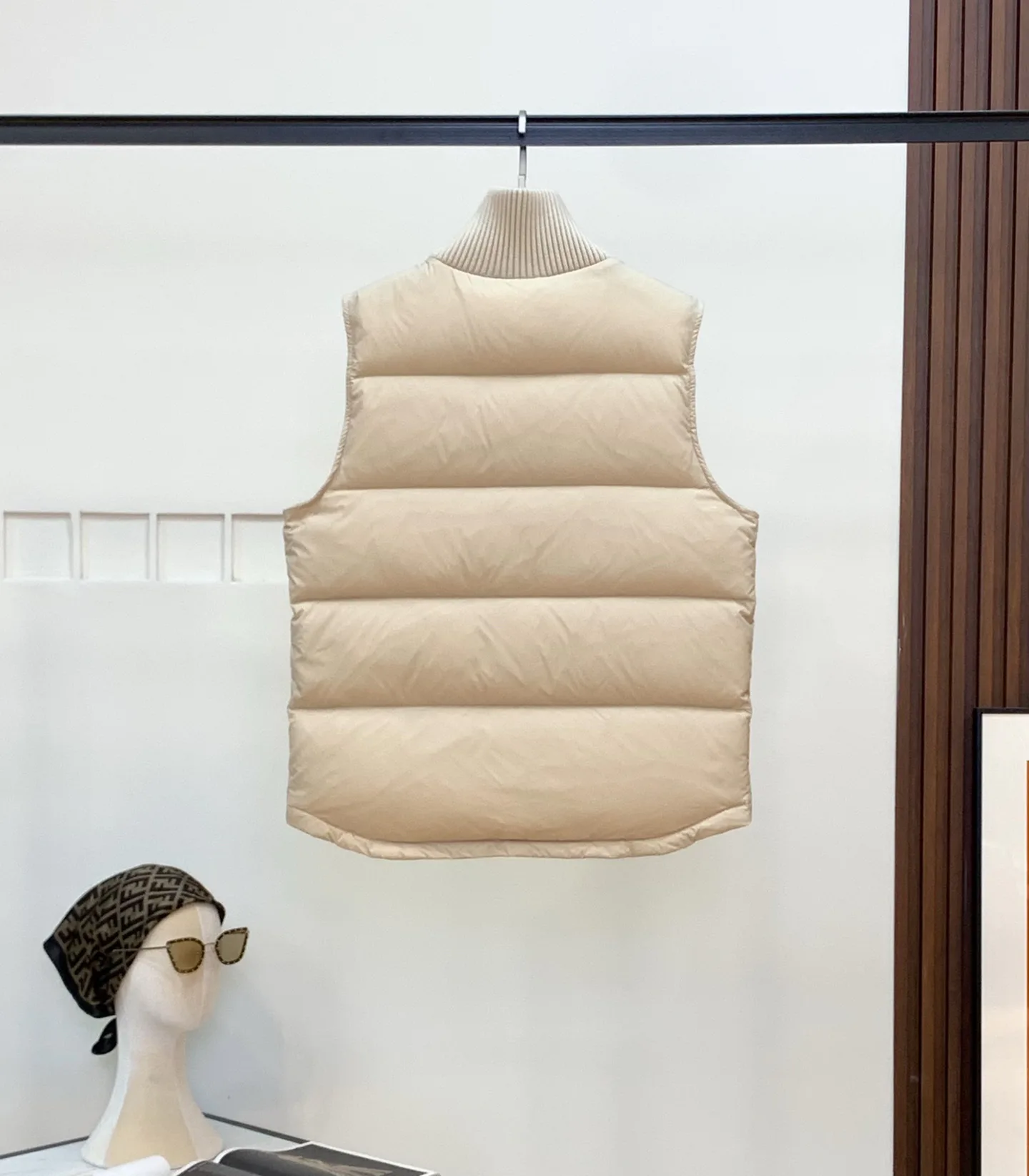 Жилеты Женские Celine 18820527