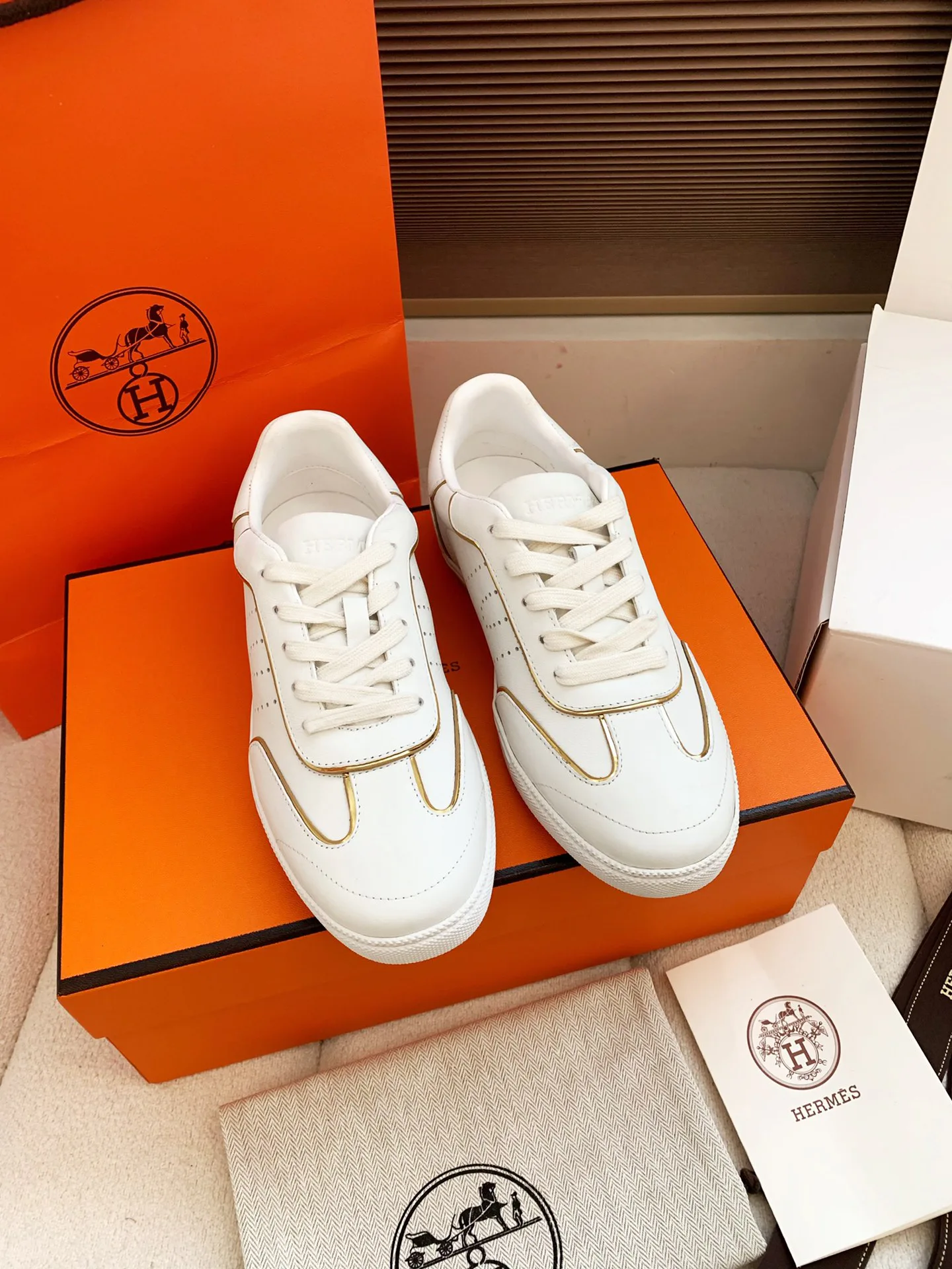 Кроссовки Женские Hermes 10461961