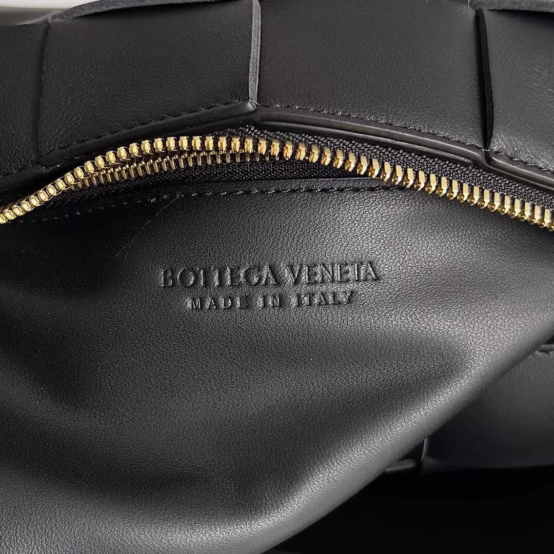 Сумки На Ремне Женские Bottega Veneta 11922461