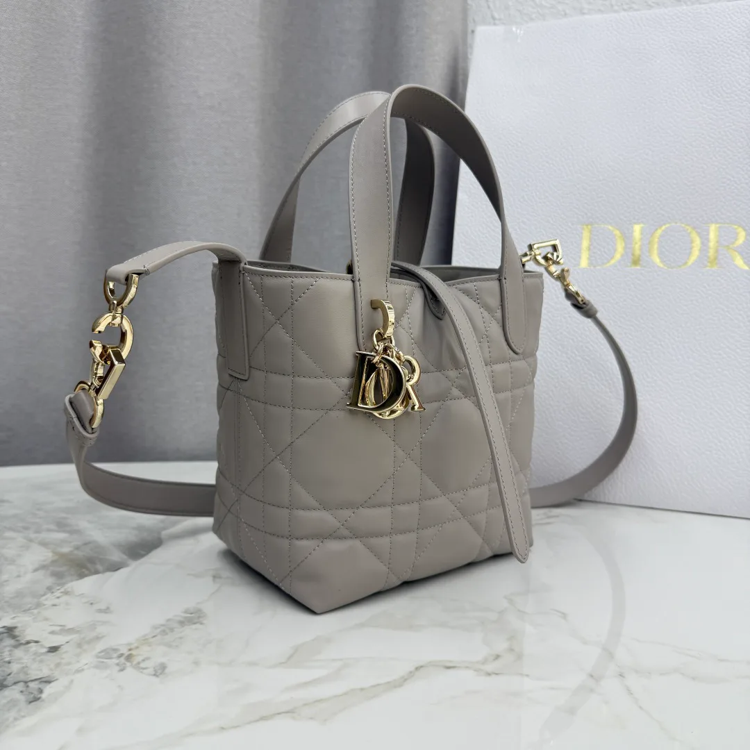 Классические Сумки Женские Christian Dior 12622372