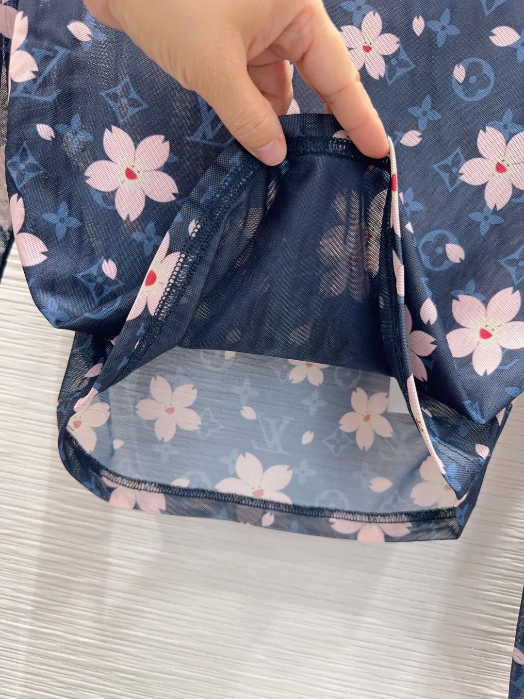 Топы Женские Louis Vuitton 11651989