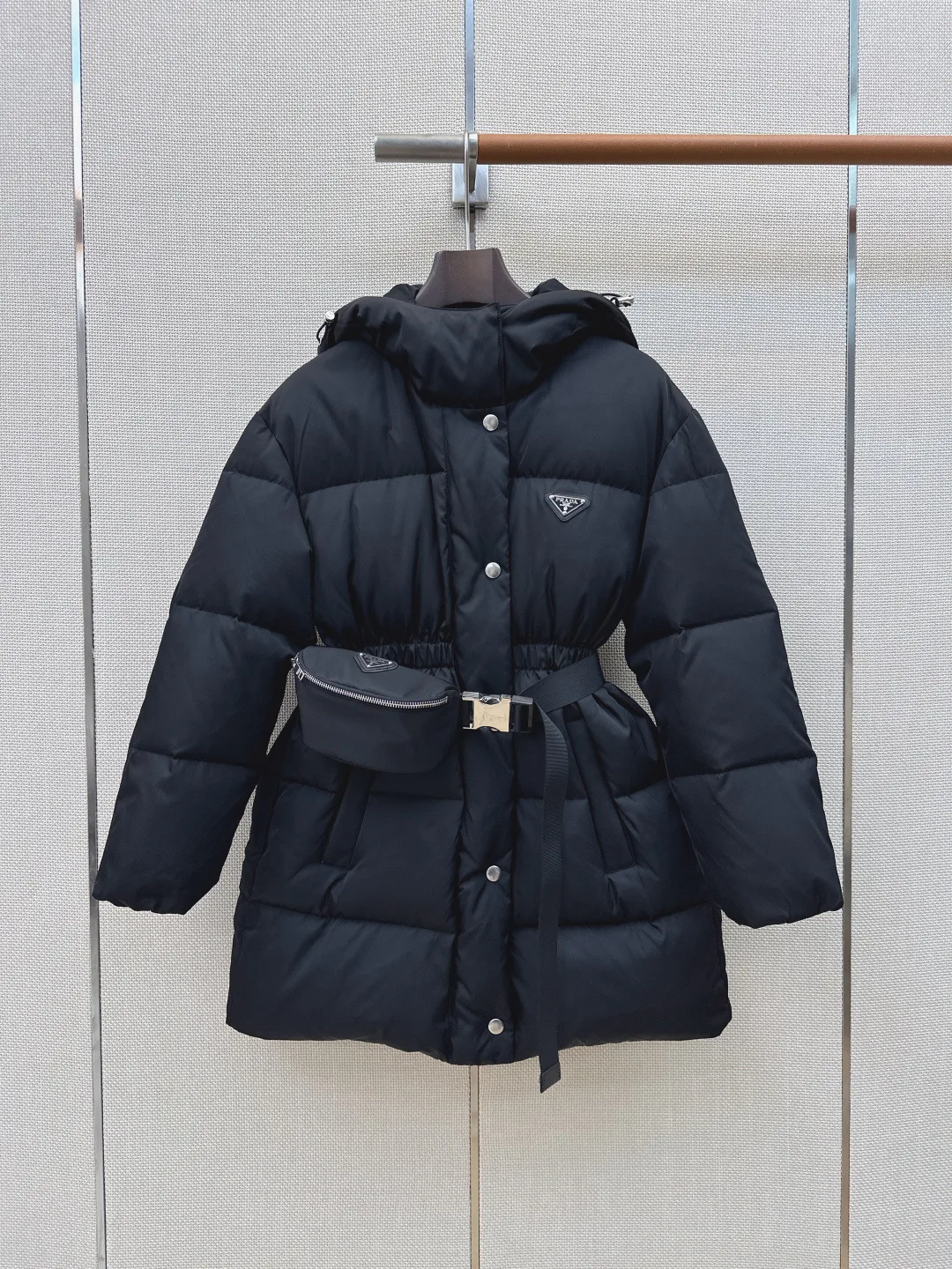 Куртки И Пуховики Женские Prada 18248258