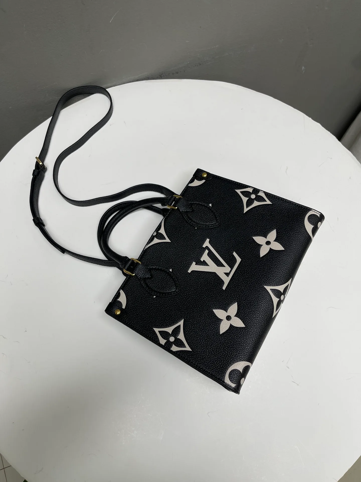 Классические Сумки Женские Louis Vuitton 11564886