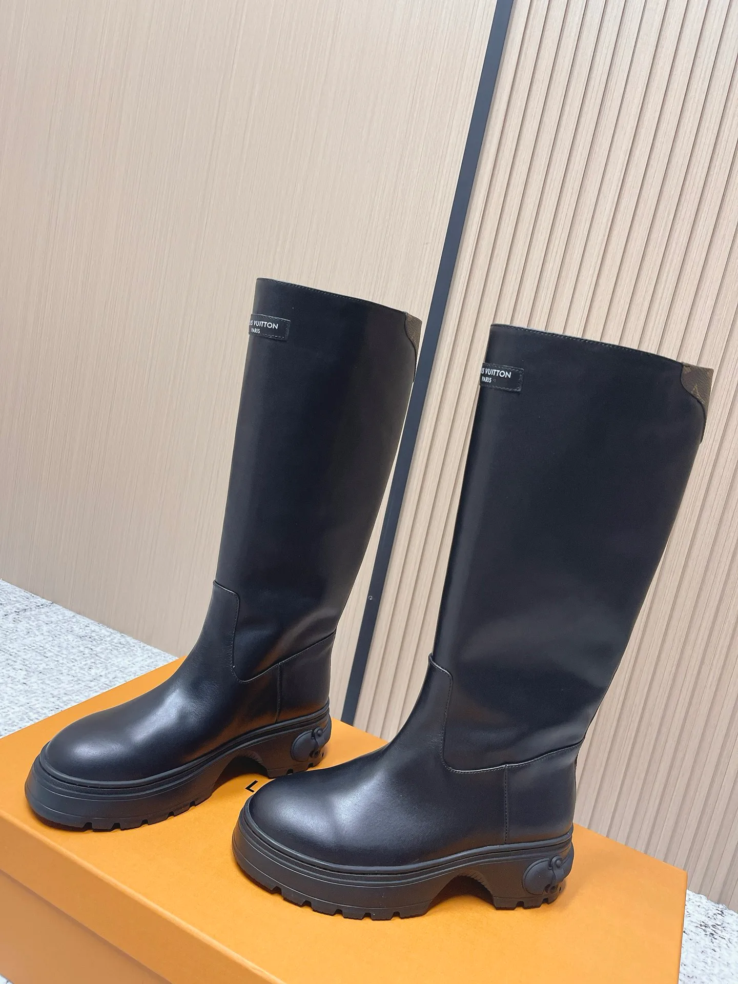 Сапоги Женские Louis Vuitton 1284607