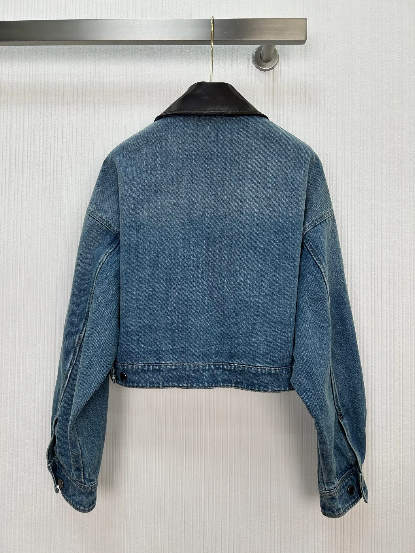 Куртки И Пуховики Женские Prada 18721903