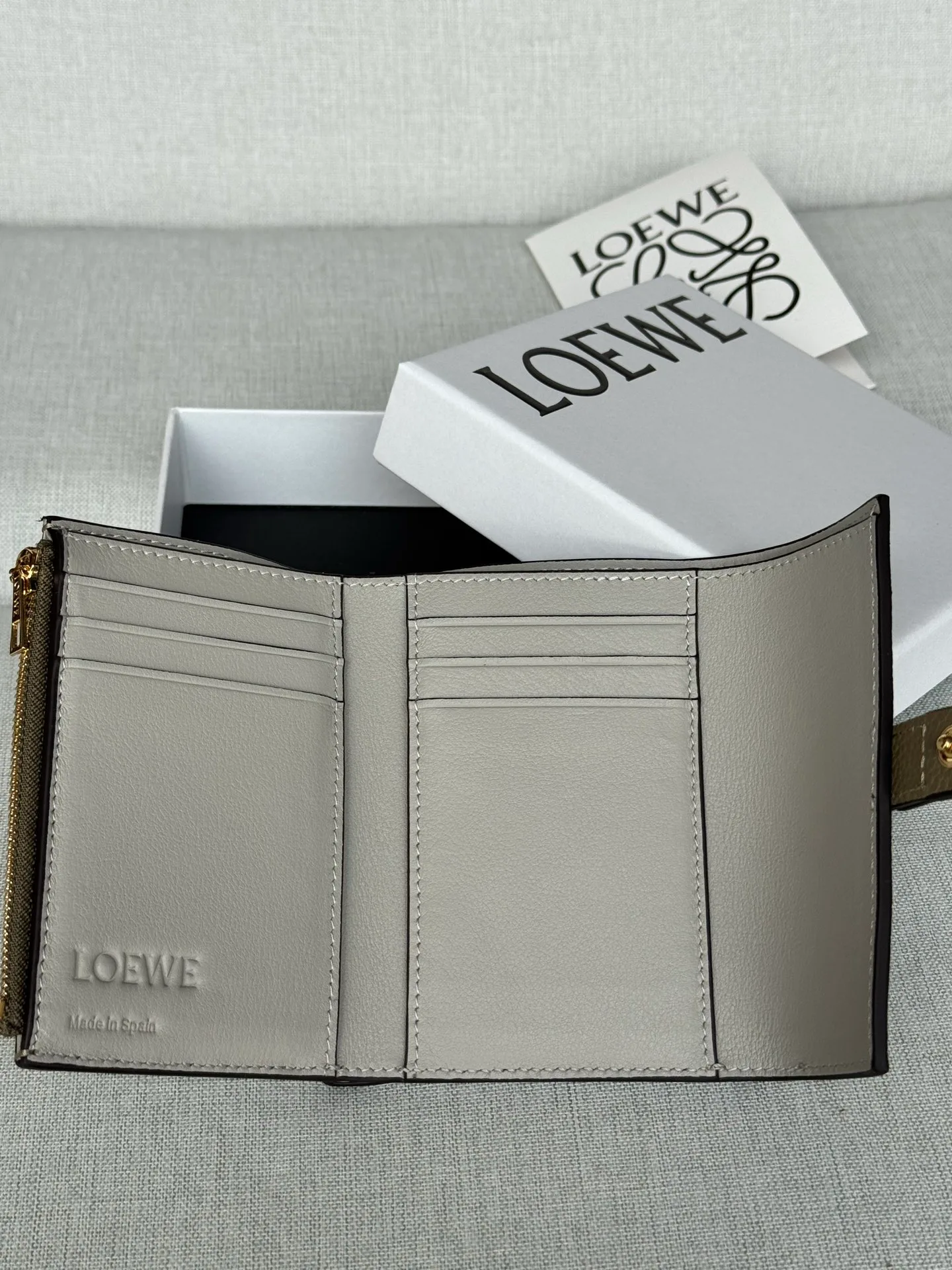 Клатчи Женские Loewe 13339558