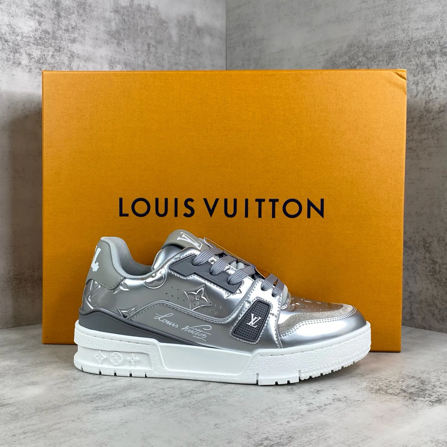 Кроссовки Женские Louis Vuitton 604331