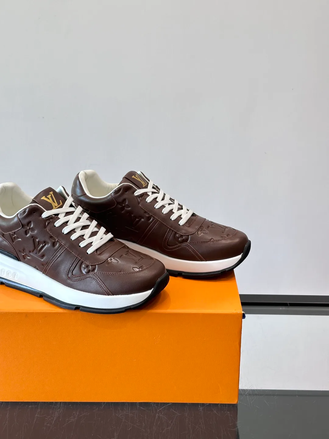 Кроссовки Мужские Louis Vuitton 11028035