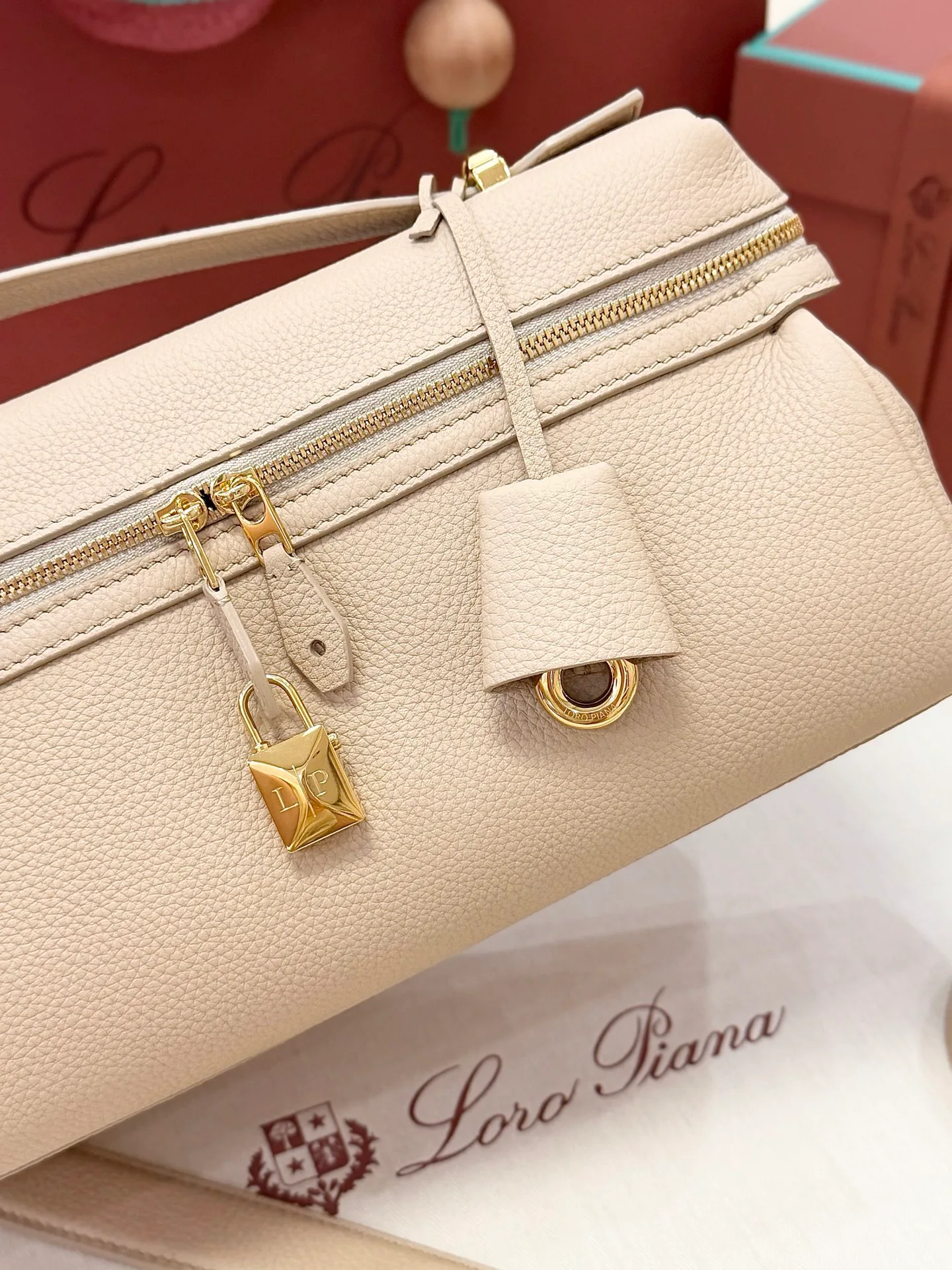 Классические Сумки Женские Loro Piana 17692348