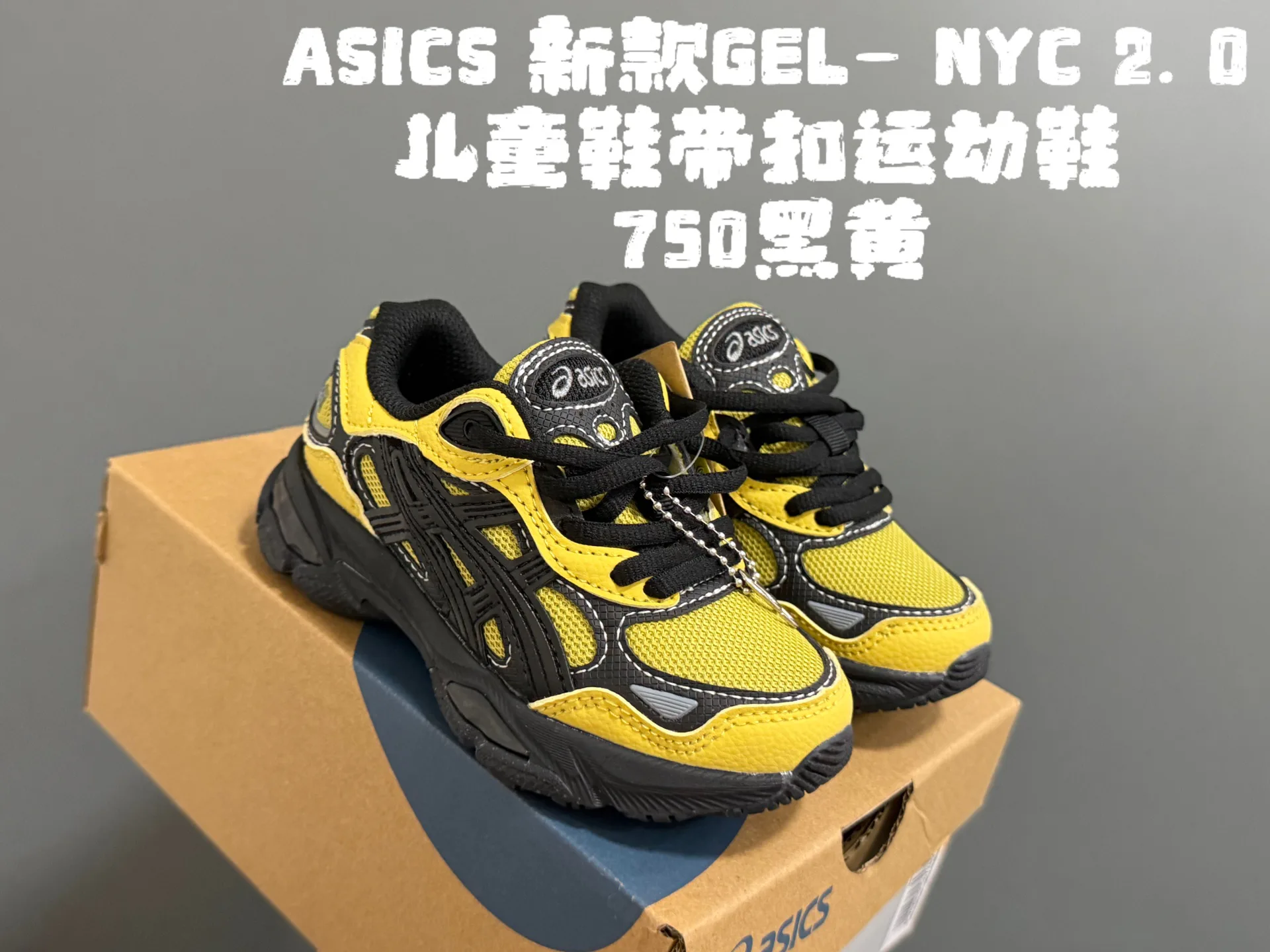Кроссовки Женские Asics 18075180