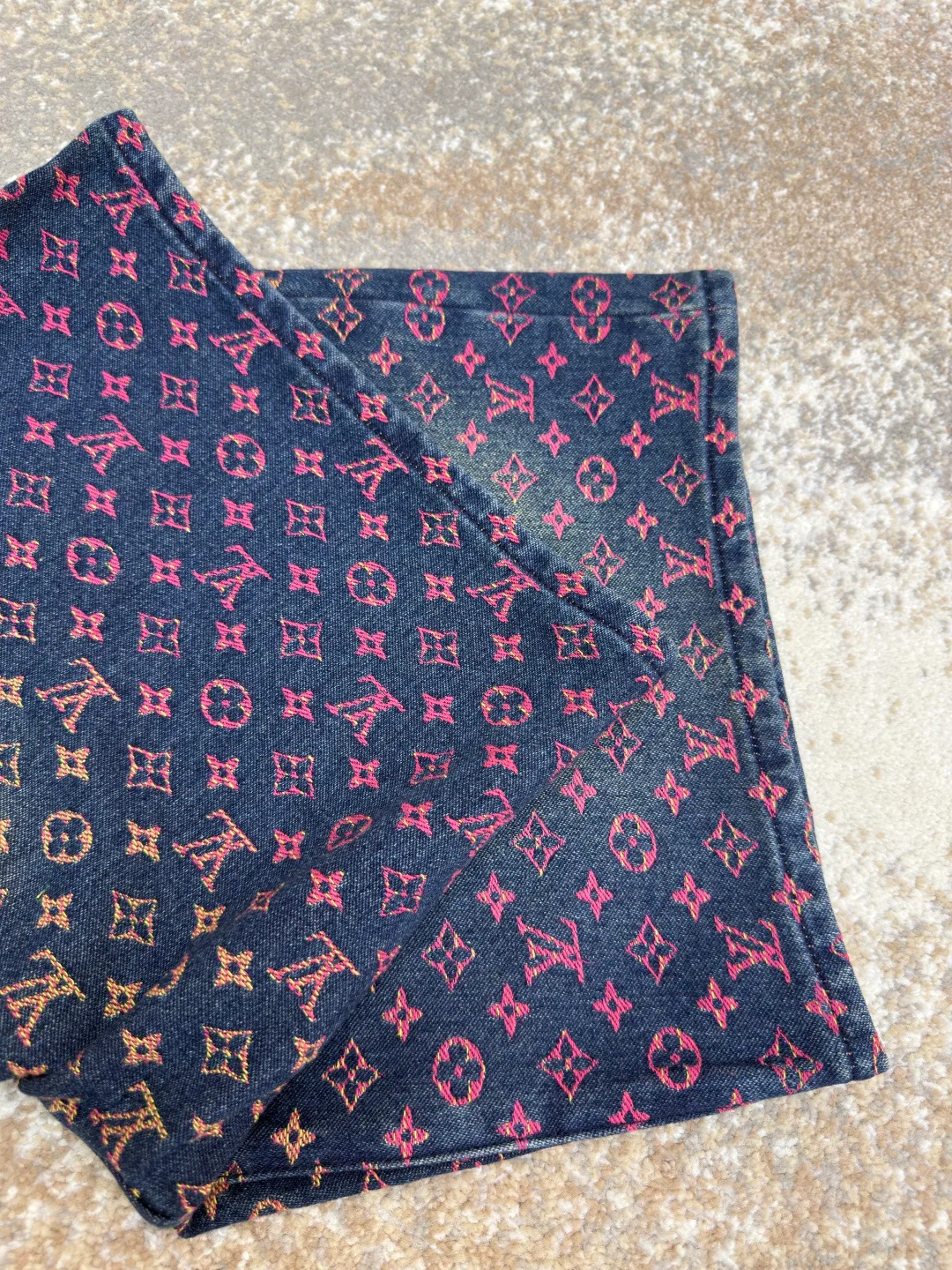 Шорты Мужские Louis Vuitton 8973431