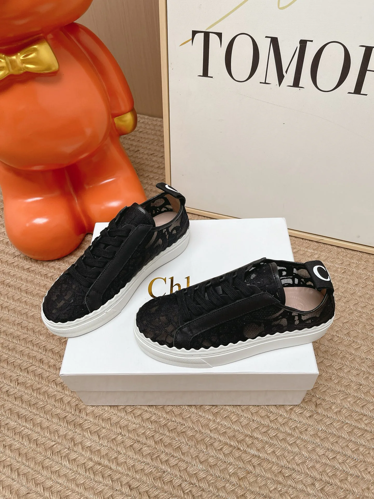 Кроссовки Женские Chloe 16892210