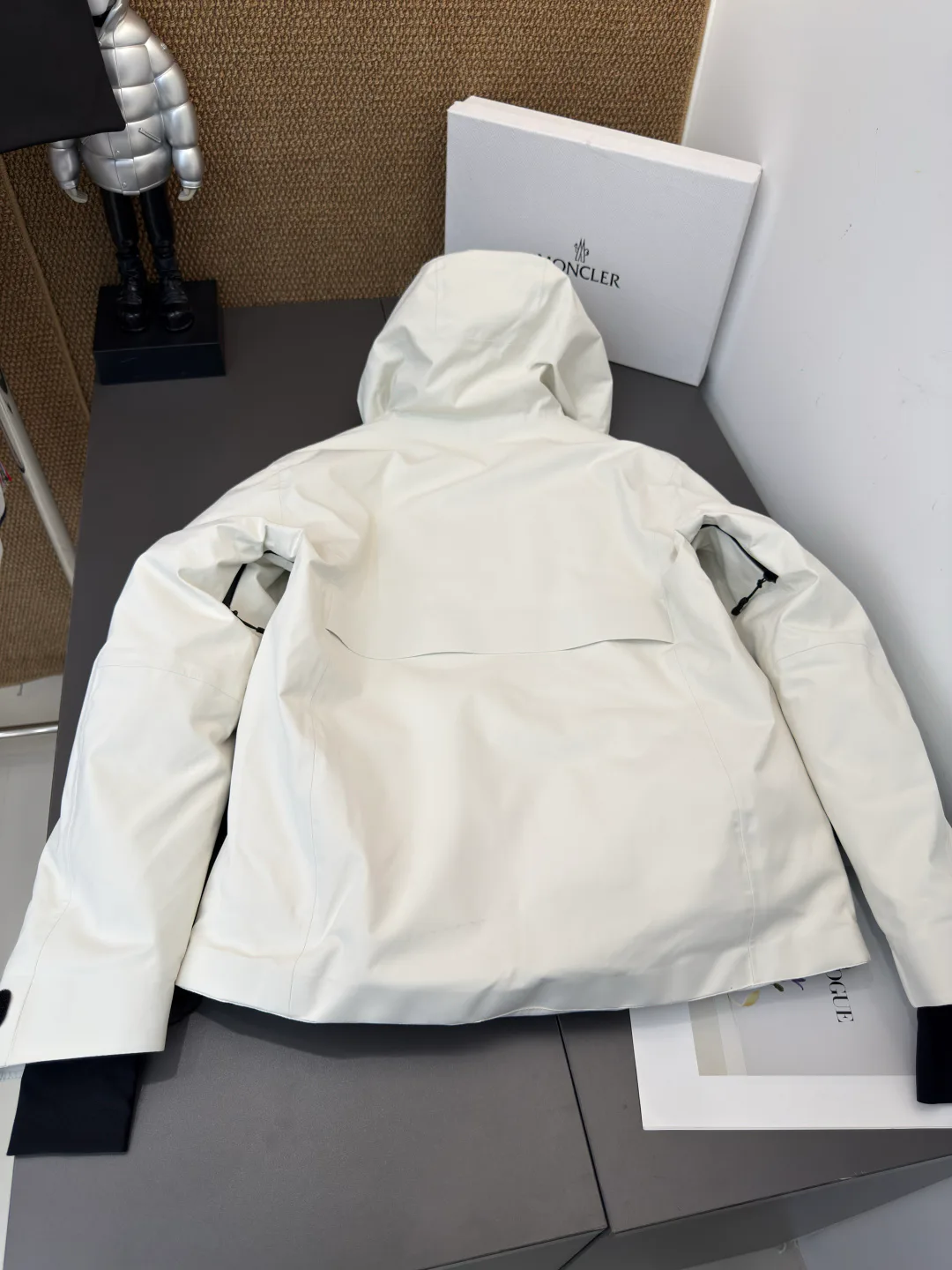 Куртки И Пуховики Женские Moncler 19580631