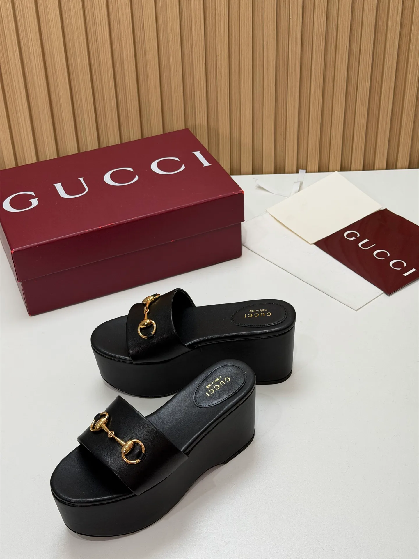 Босоножки Женские Gucci 17631677