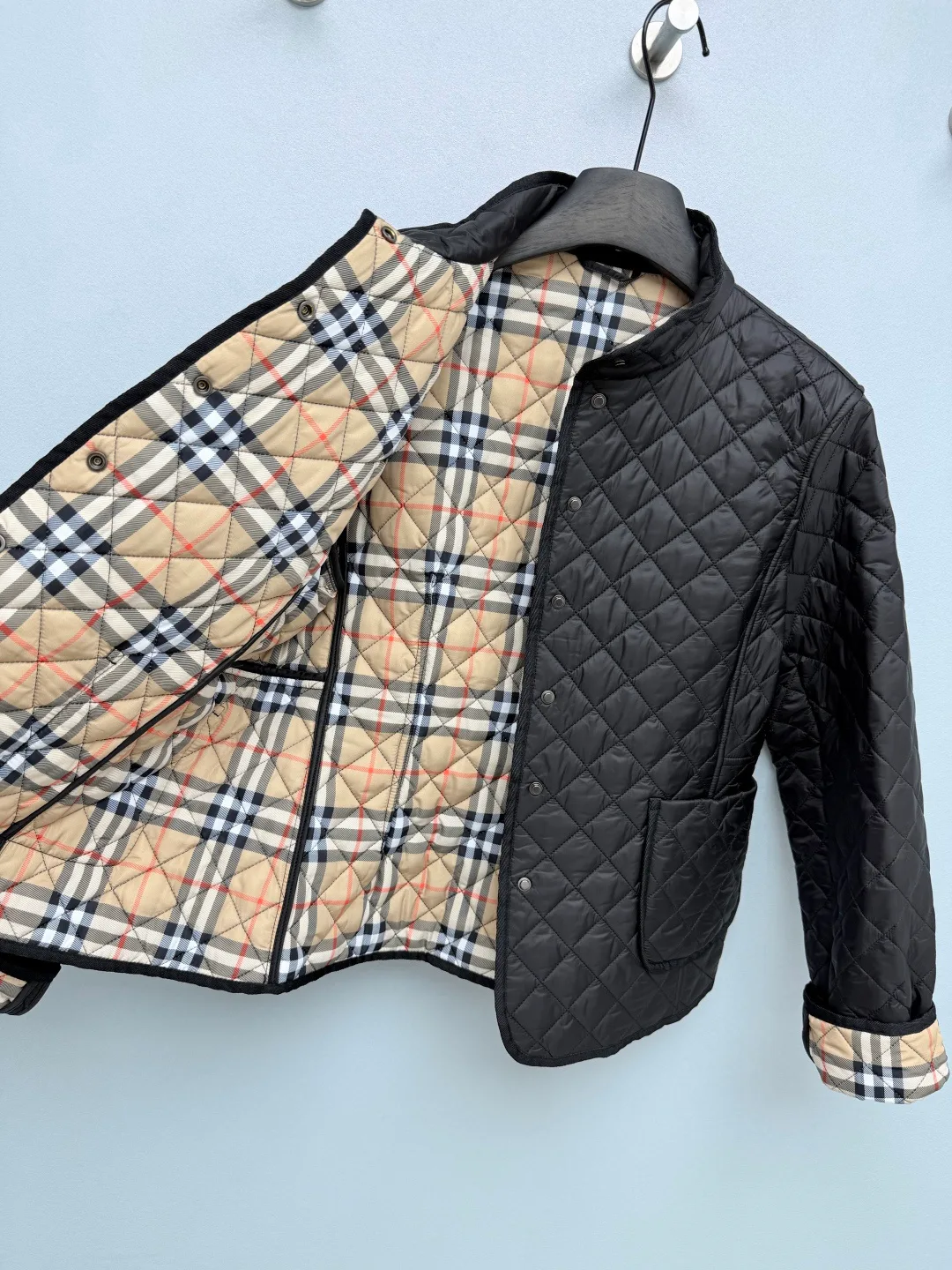Куртки И Пуховики Женские Burberry 18512943