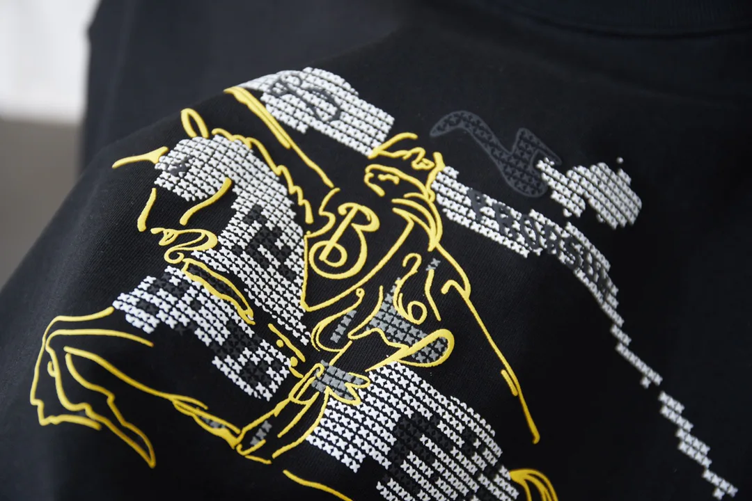 Футболки Женские Burberry 10937923