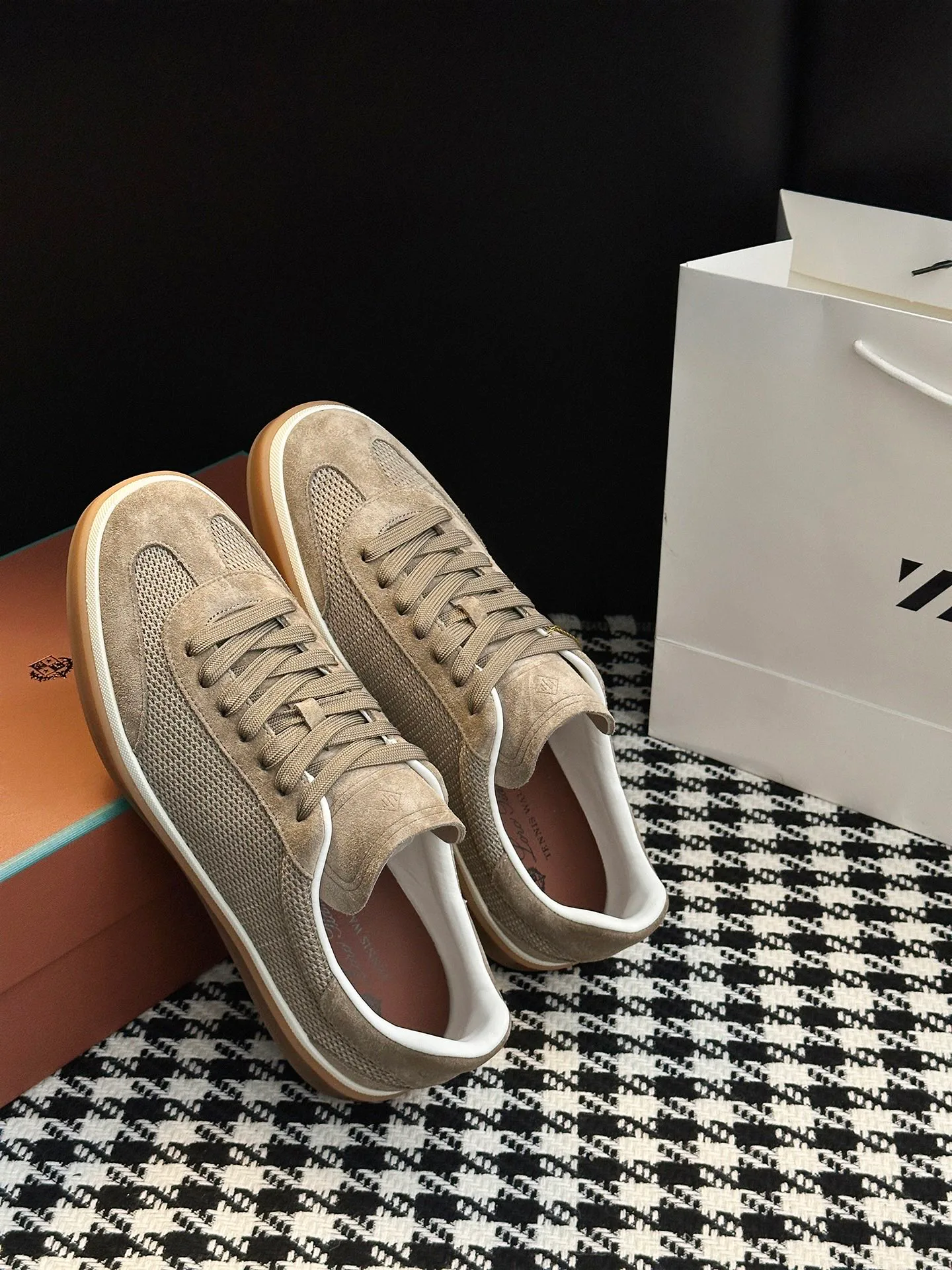 Кроссовки Женские Loro Piana 139946