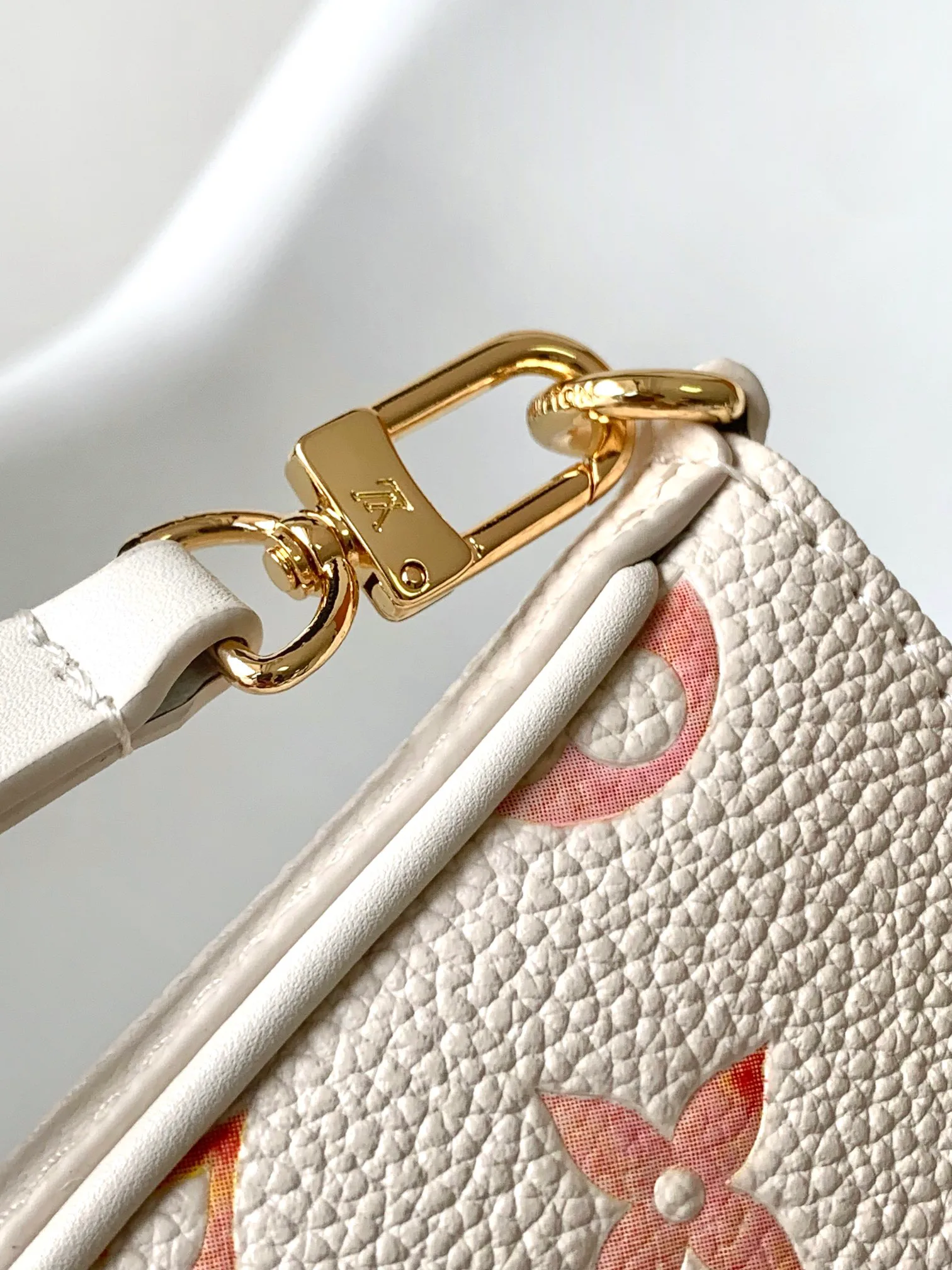 Сумки На Ремне Женские Louis Vuitton 702792