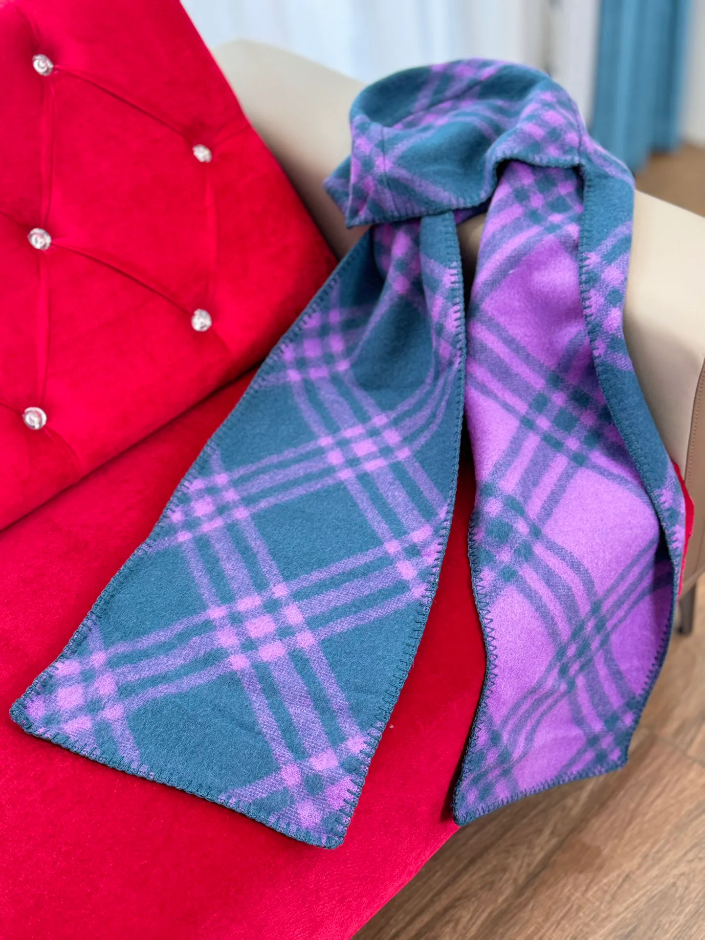 Шарфы Burberry 18287866