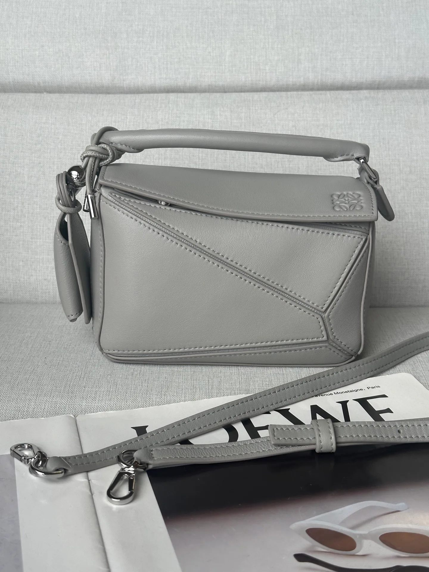 Классические Сумки Женские Loewe 16839126