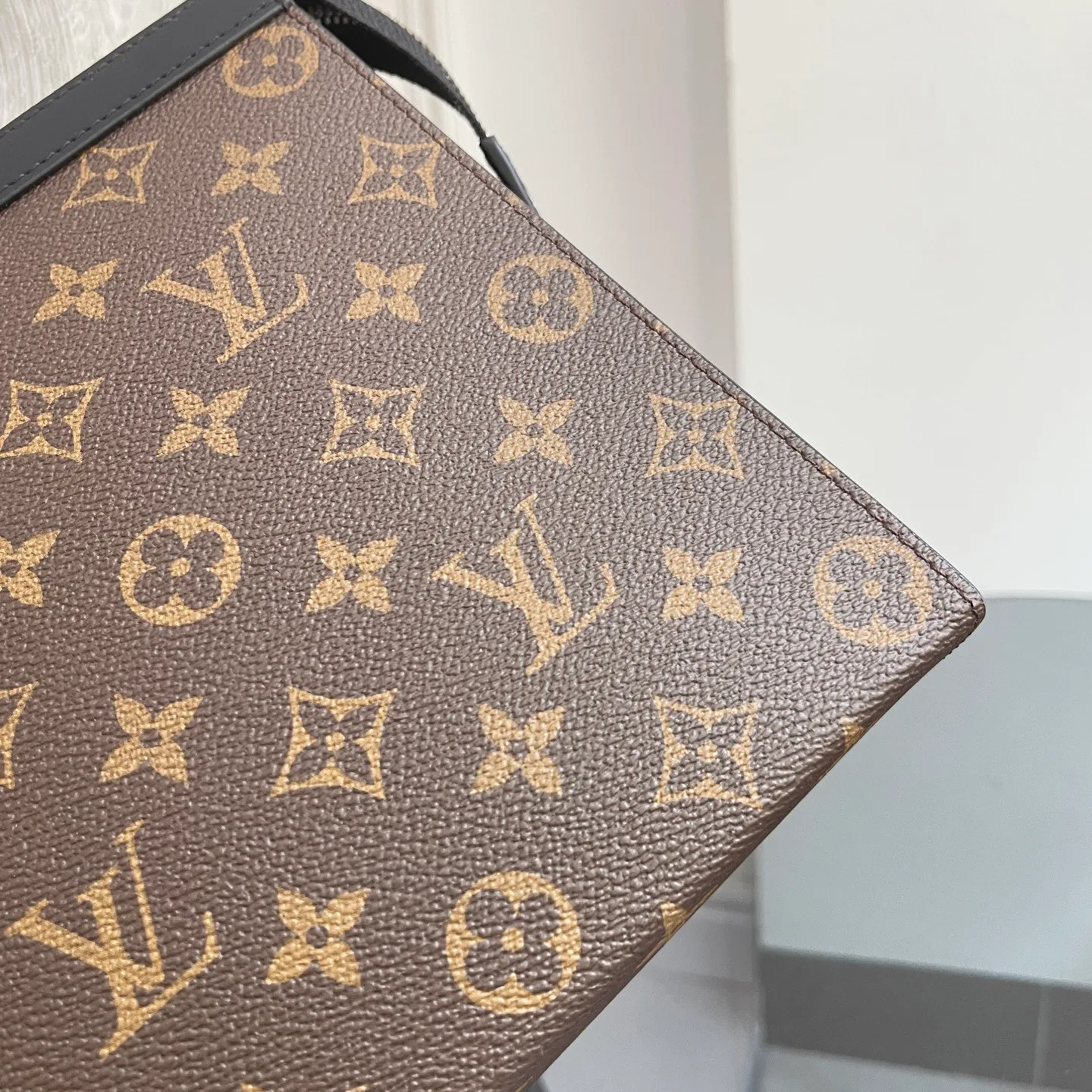 Клатчи Женские Louis Vuitton 11668946
