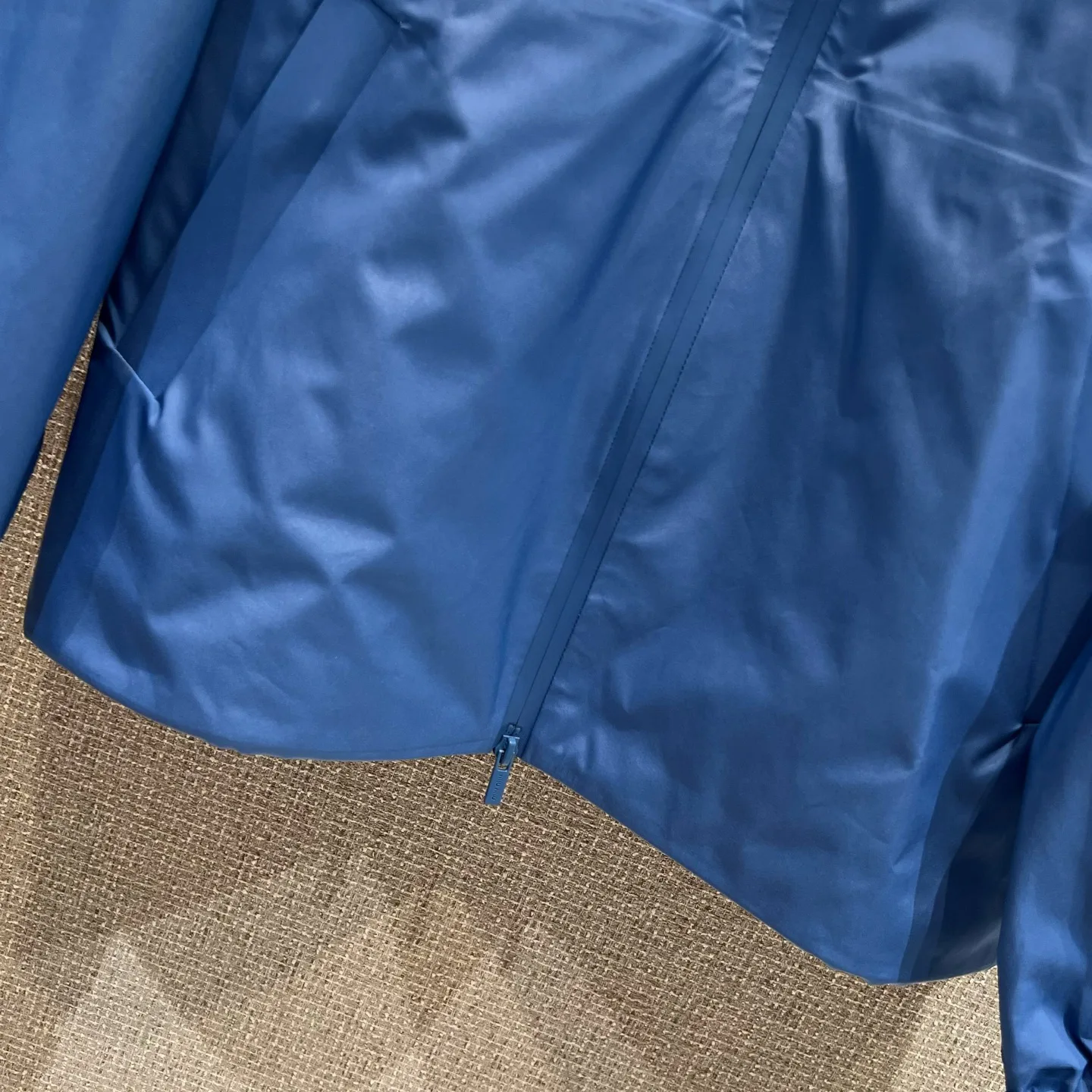 Куртки И Пуховики Женские Miu Miu 10655684