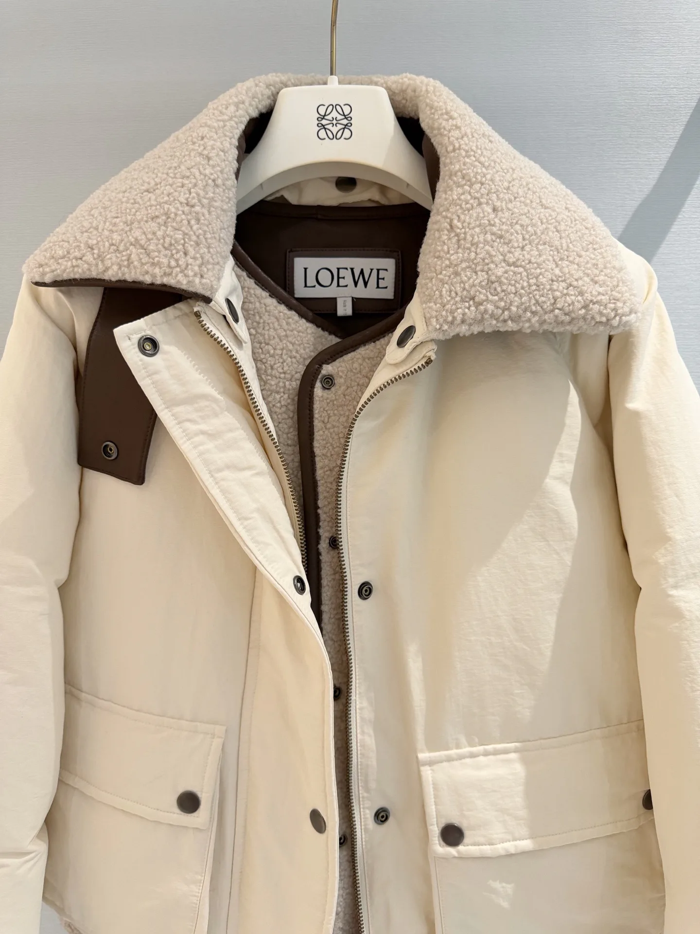 Куртки И Пуховики Женские Loewe 18953596