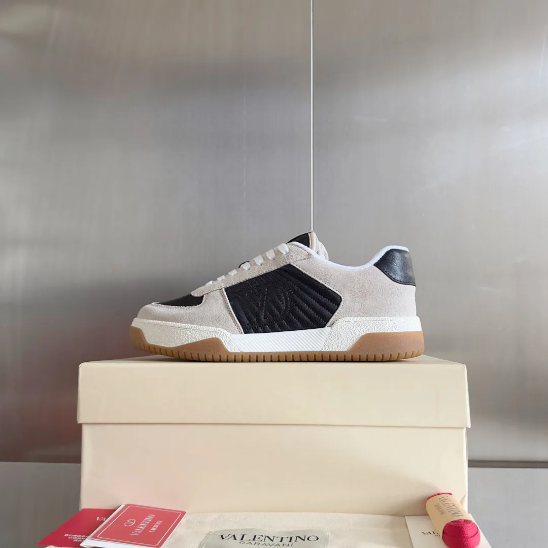 Кроссовки Женские Valentino 217591