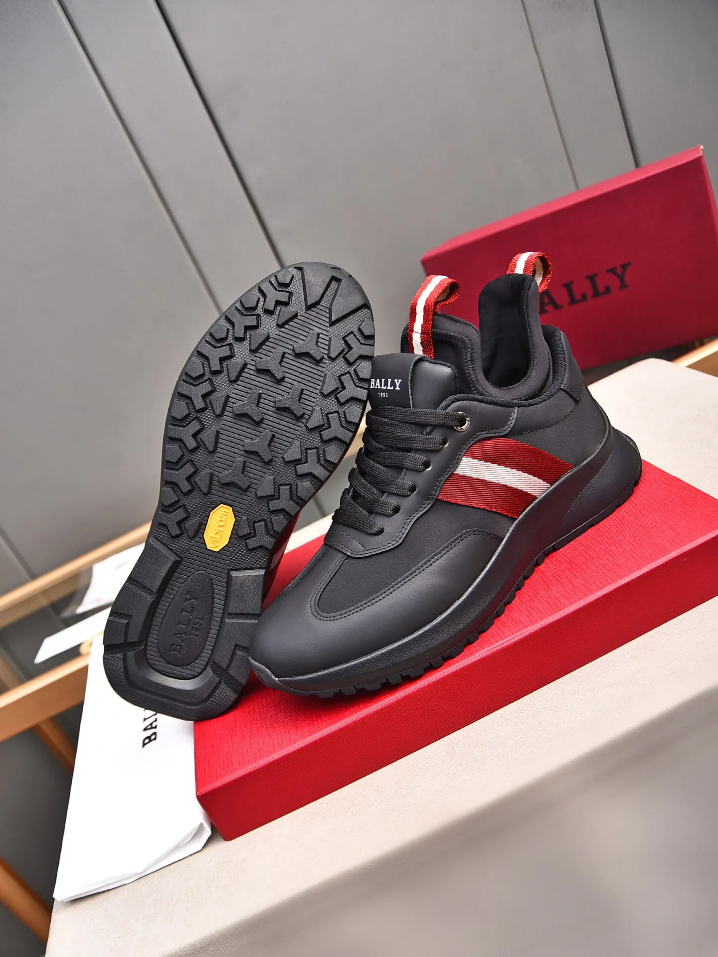Кроссовки Мужские Bally 17947245