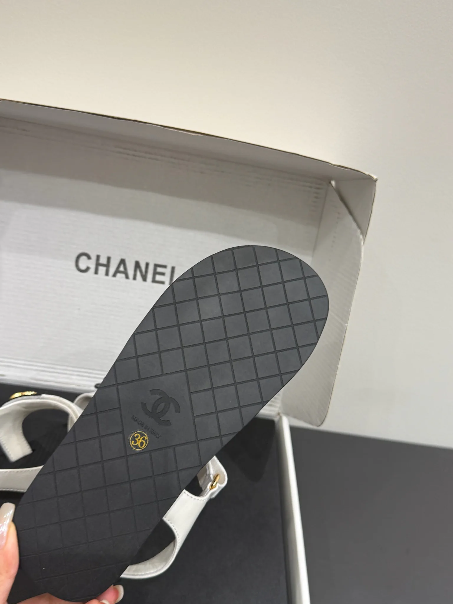 Босоножки Женские Chanel 18268847