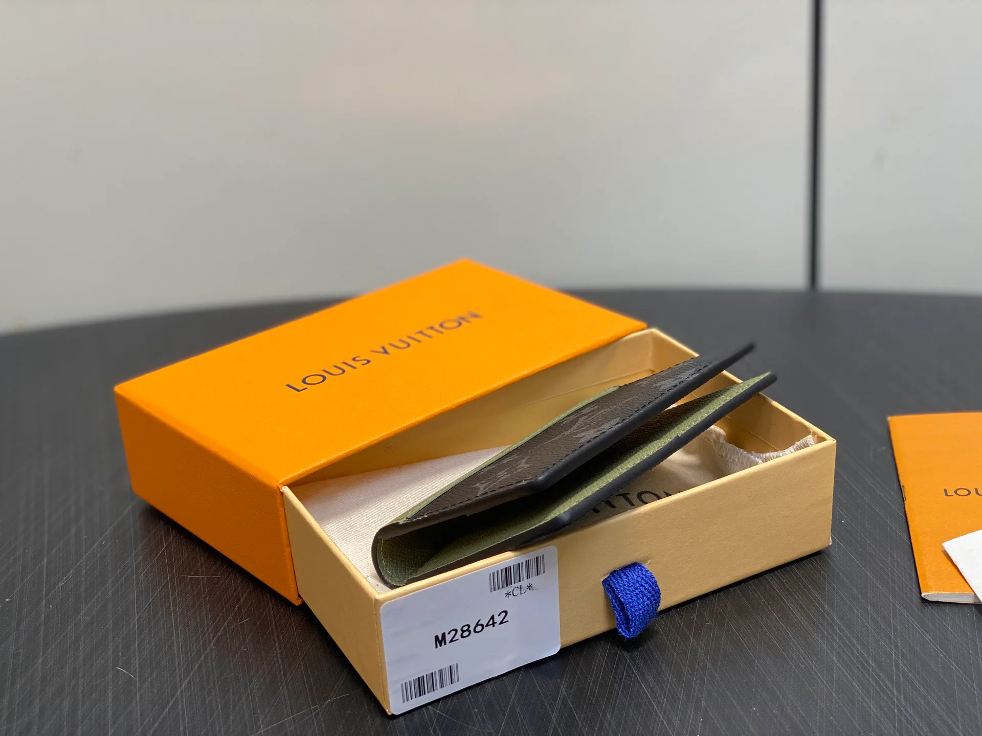 Клатчи Женские Louis Vuitton 17499406