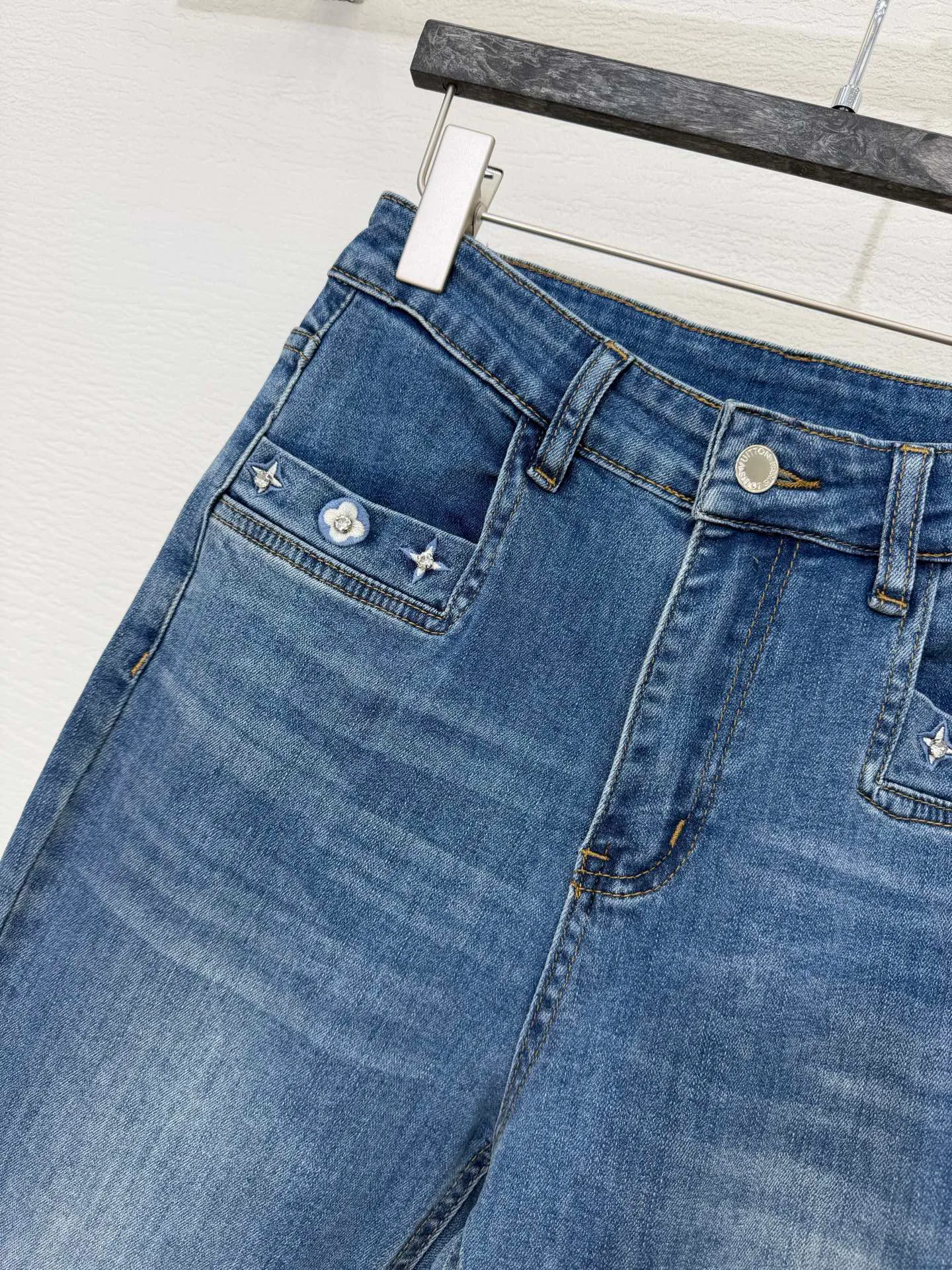 Джинсы Женские Louis Vuitton 11417169