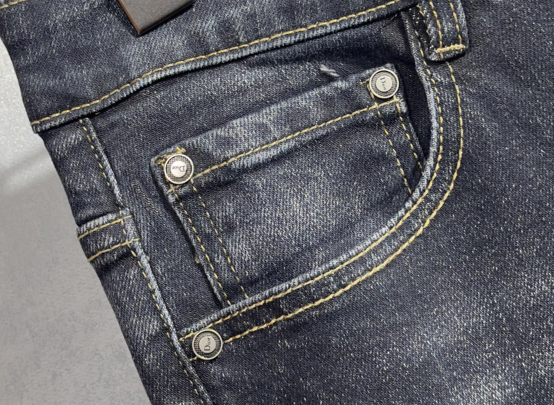 Джинсы Мужские Christian Dior 18098370