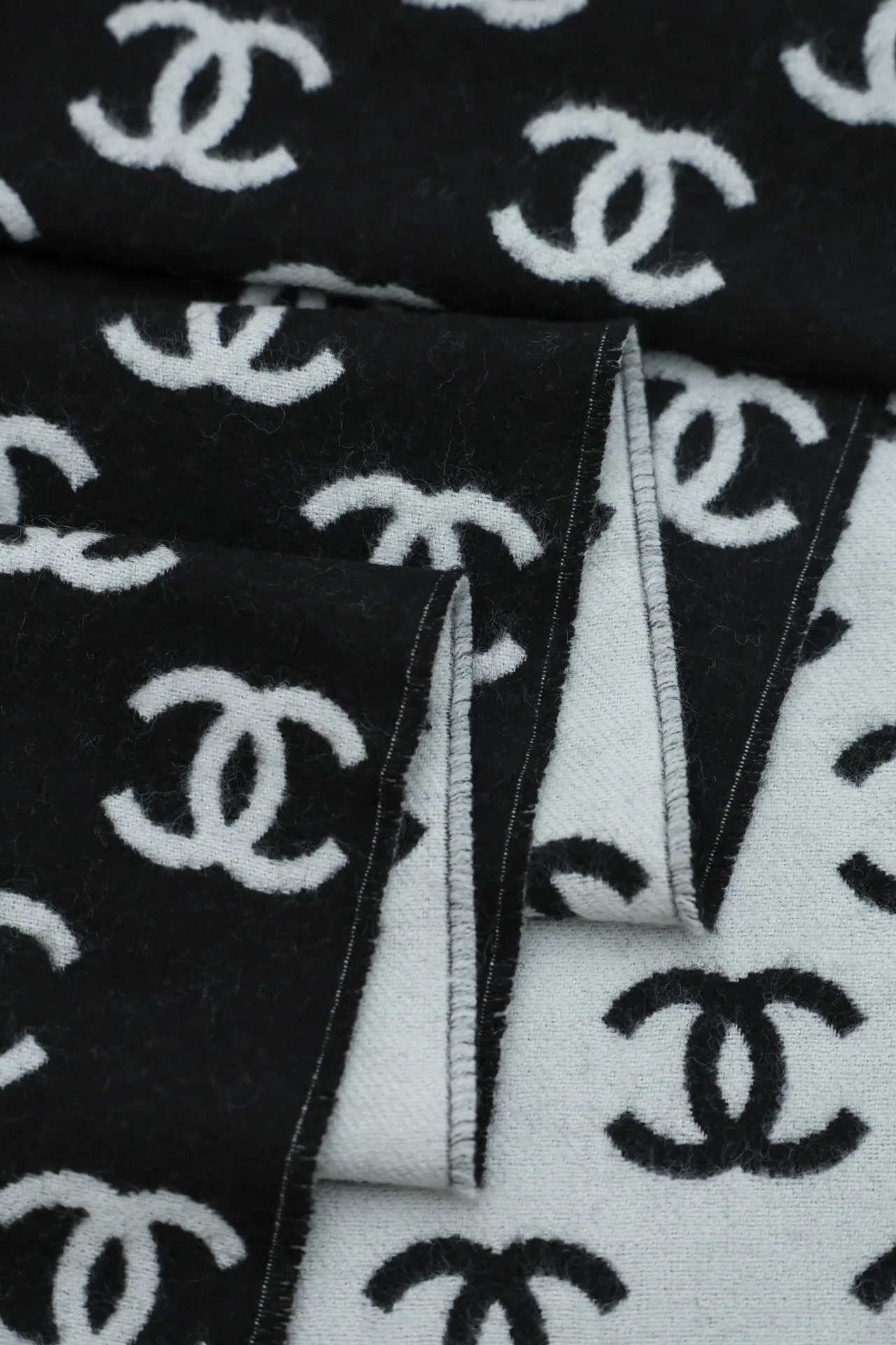 Шарфы Chanel 65168