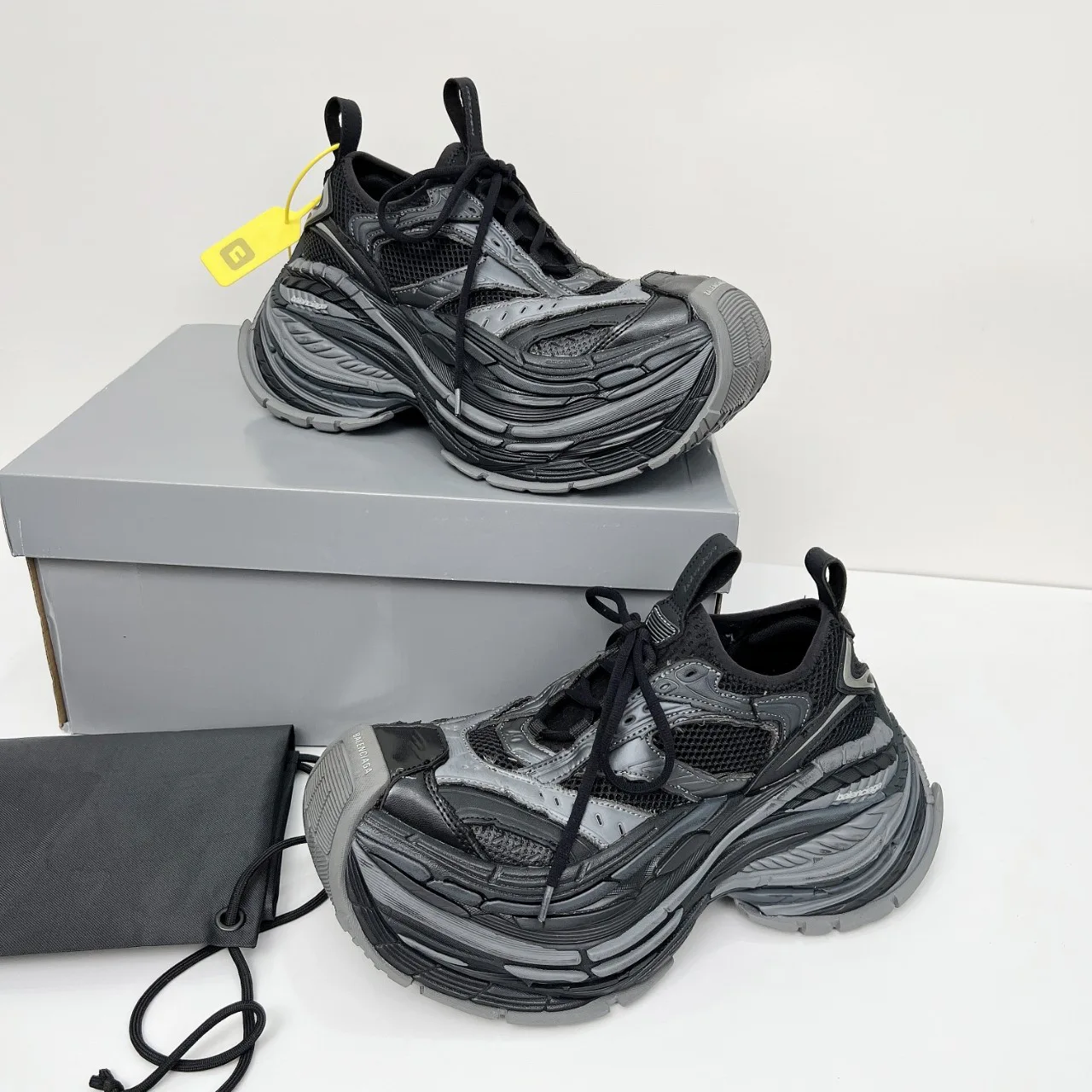 Кроссовки Женские Balenciaga 6428099