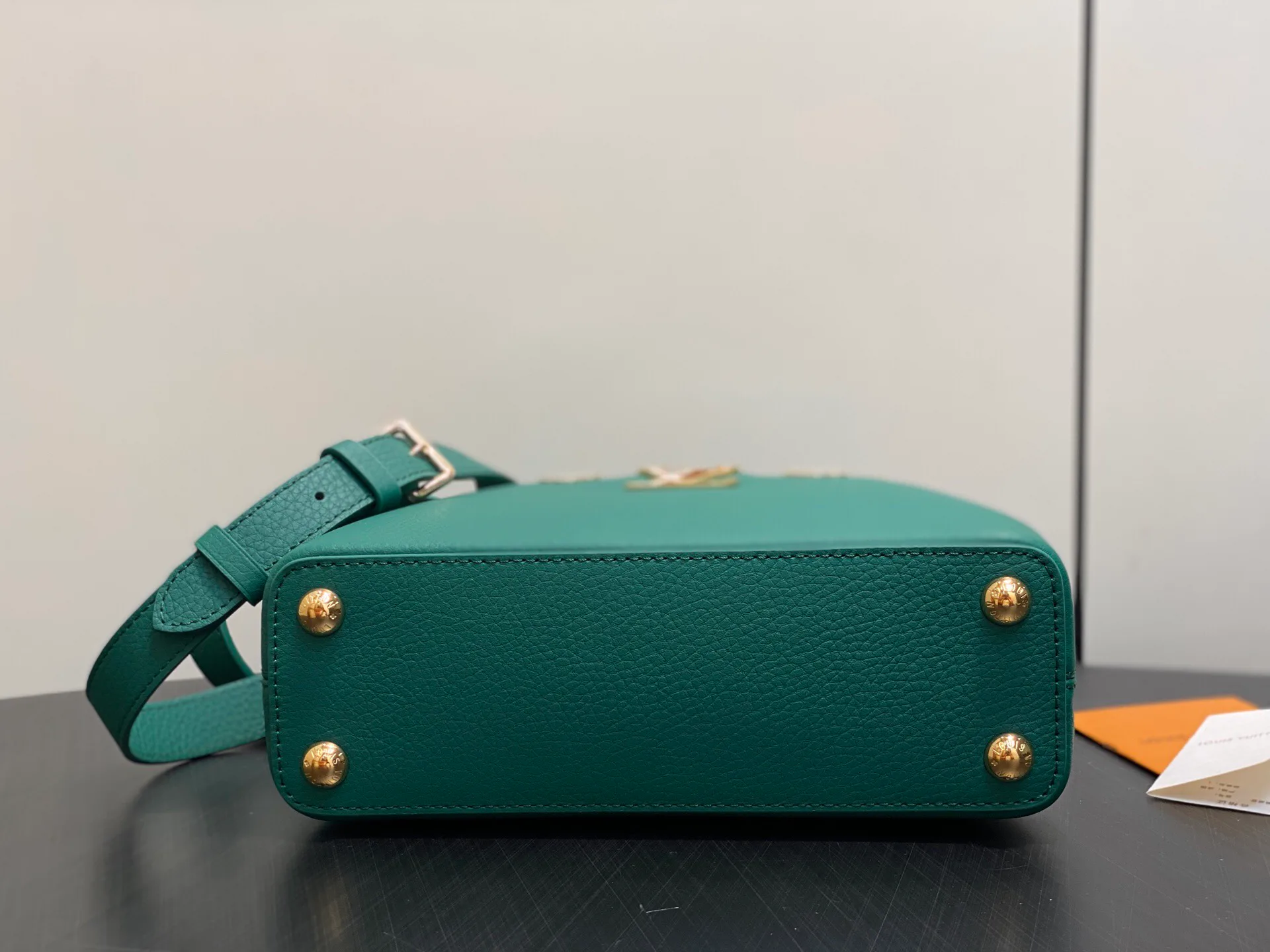 Классические Сумки Женские Louis Vuitton 13333532