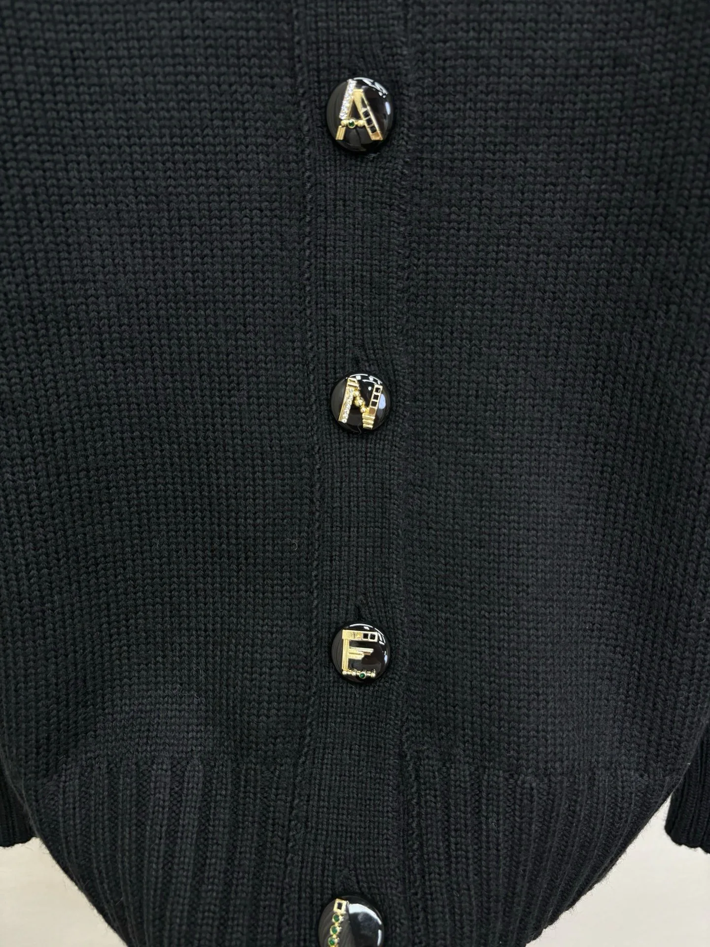 Джемперы И Свитеры Женские Chanel 17612692
