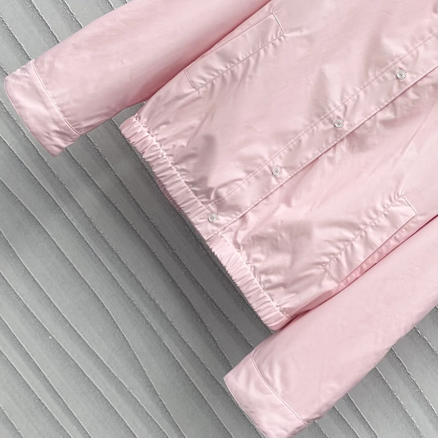 Куртки И Пуховики Женские Miu Miu 32093