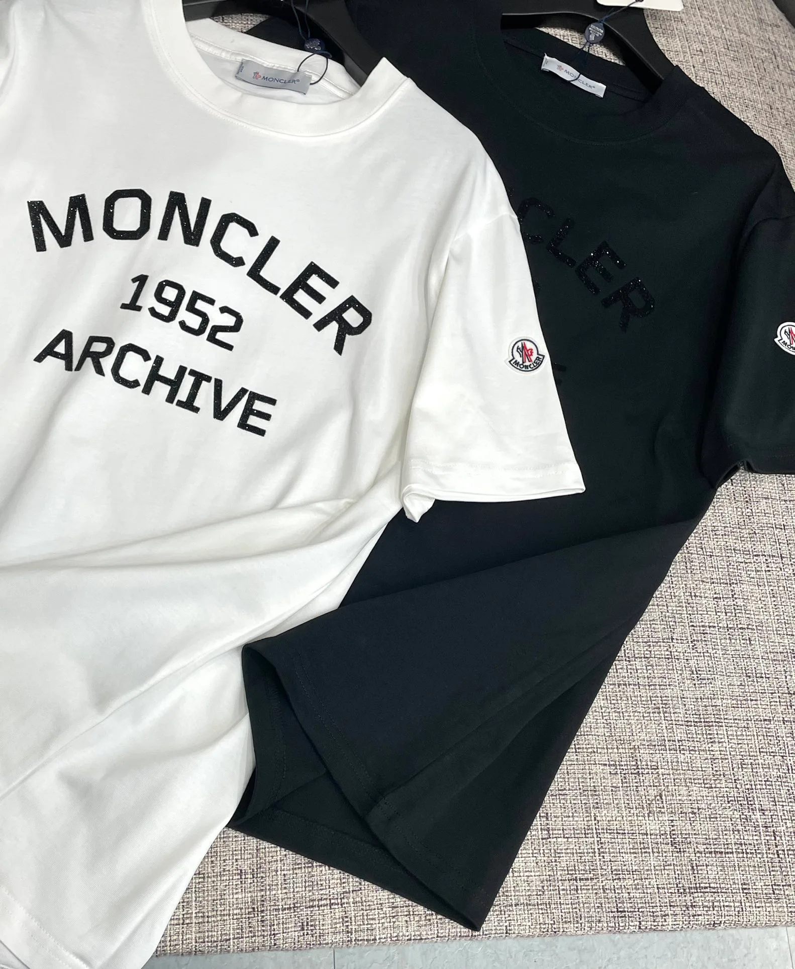 Футболки Женские Moncler 2875
