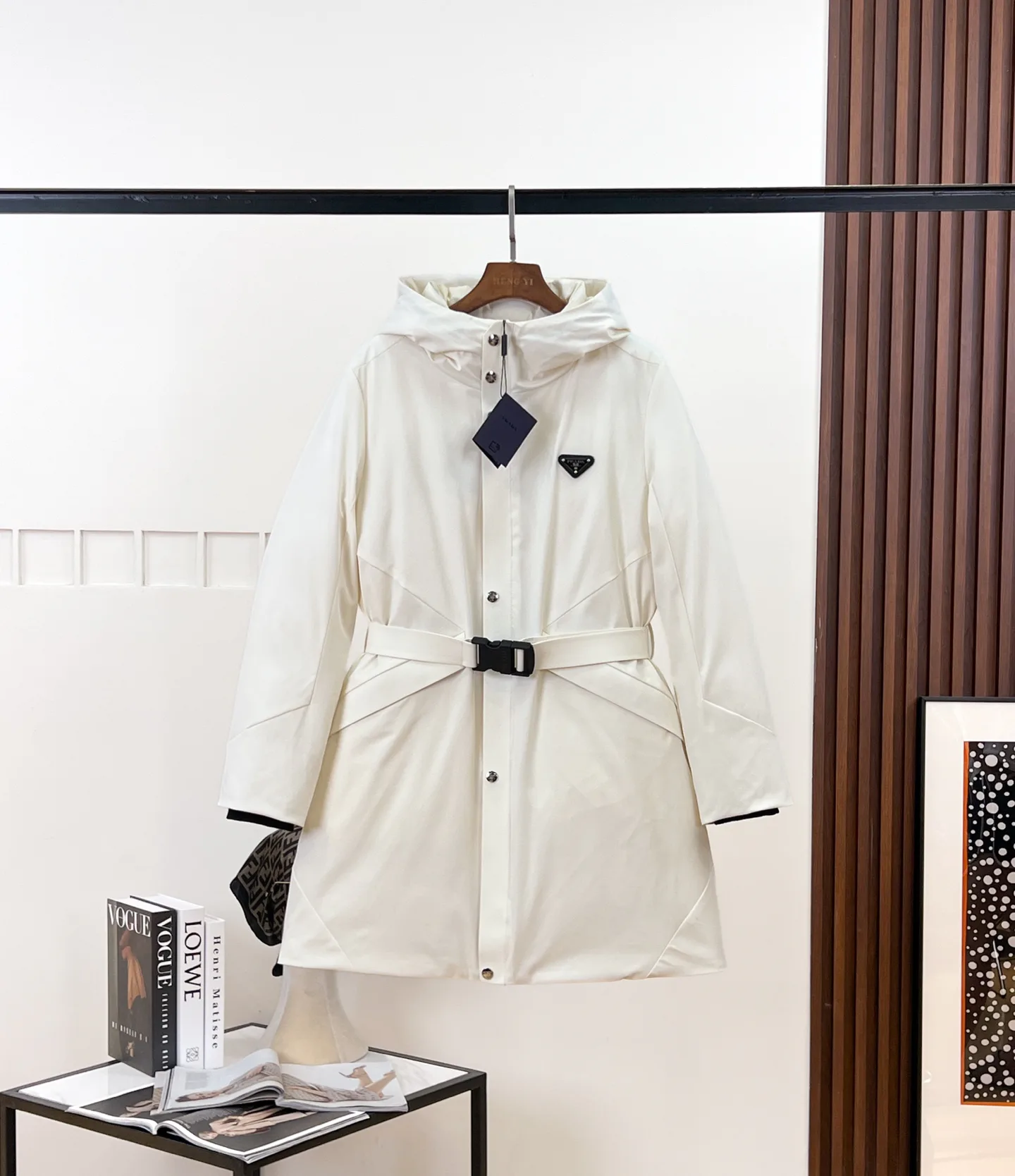 Куртки И Пуховики Женские Prada 18279489