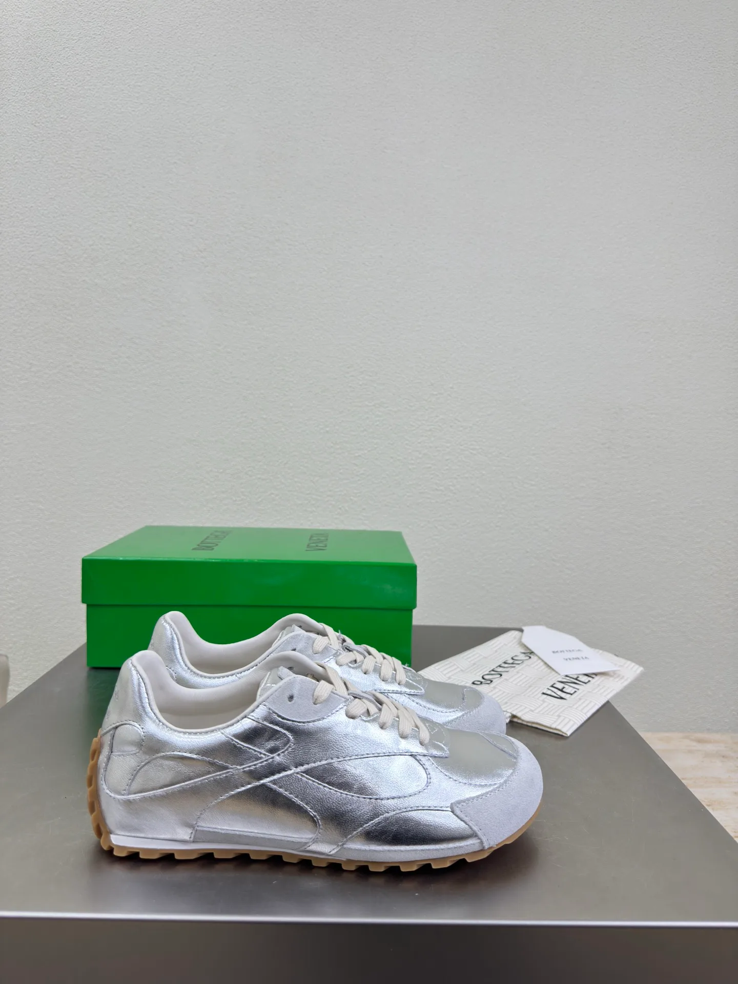 Кроссовки Женские Bottega Veneta 399220